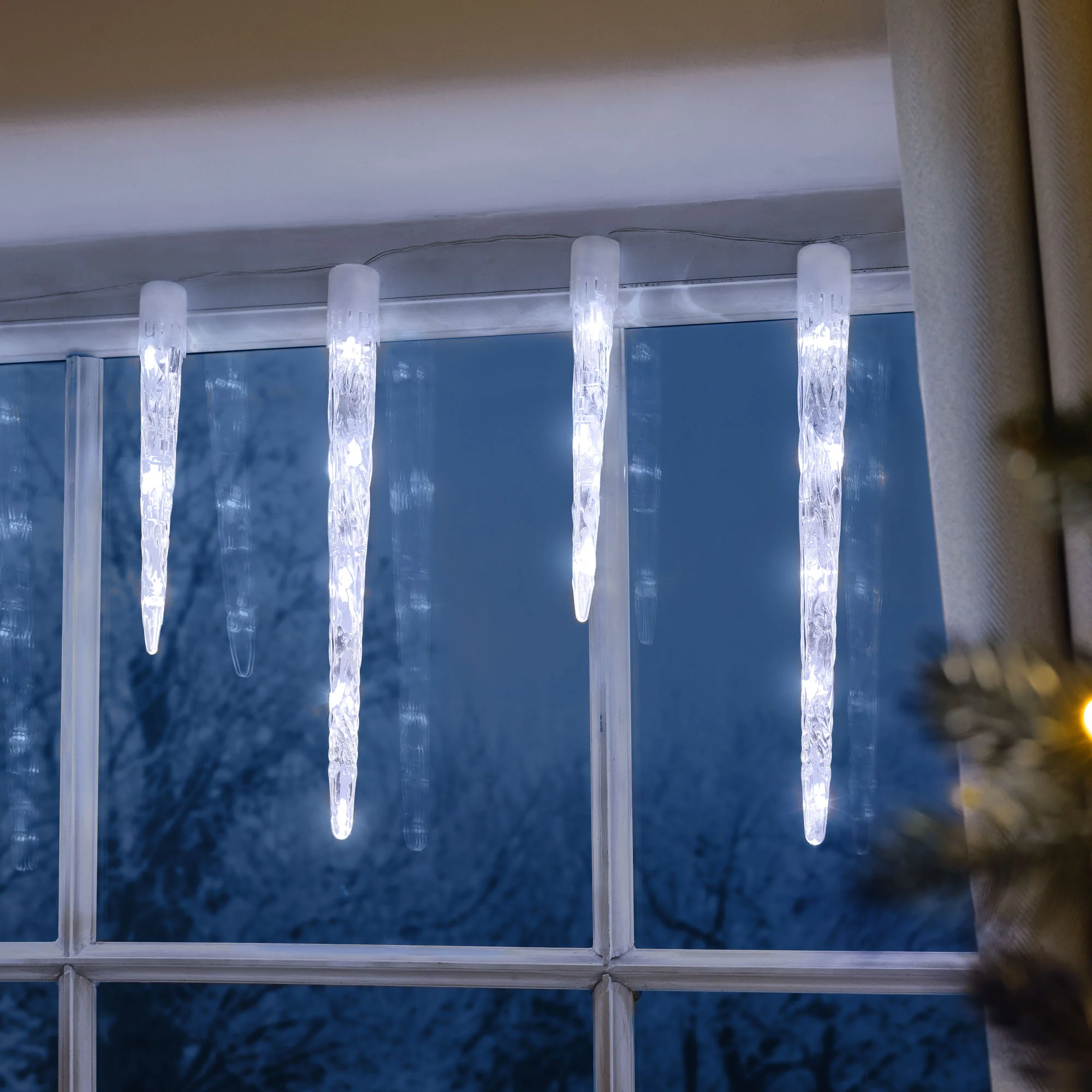 10 Battery Operated Icicle Lights - Image 3