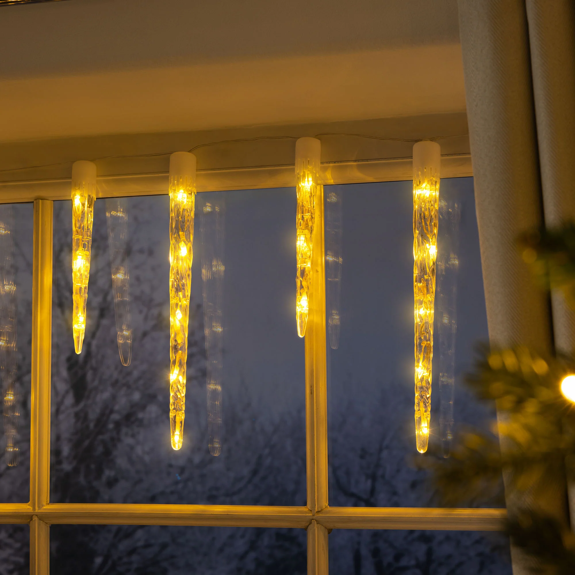 10 Battery Operated Icicle Lights - Image 7