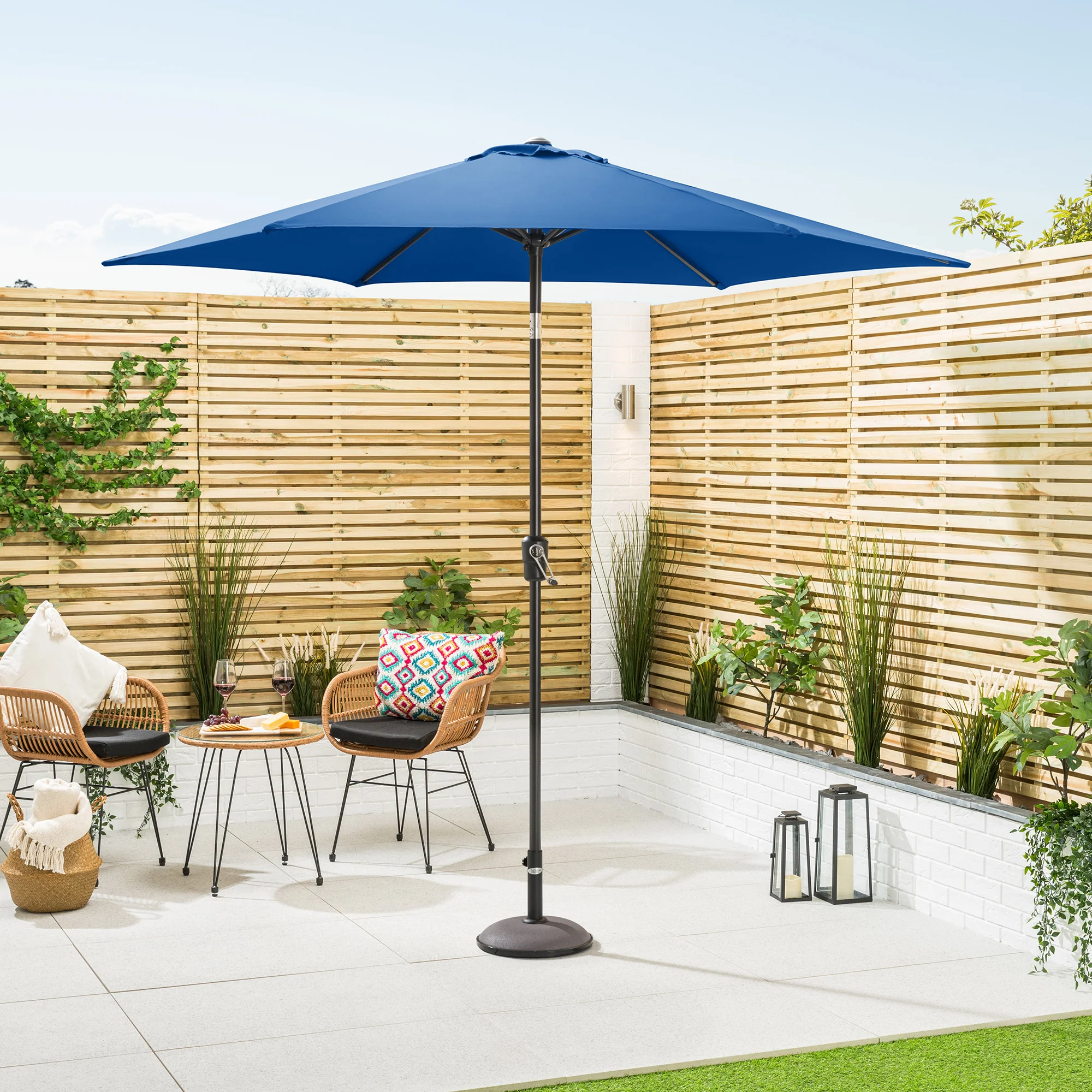 Crank & Tilt Parasol – 2.7m - Image 10