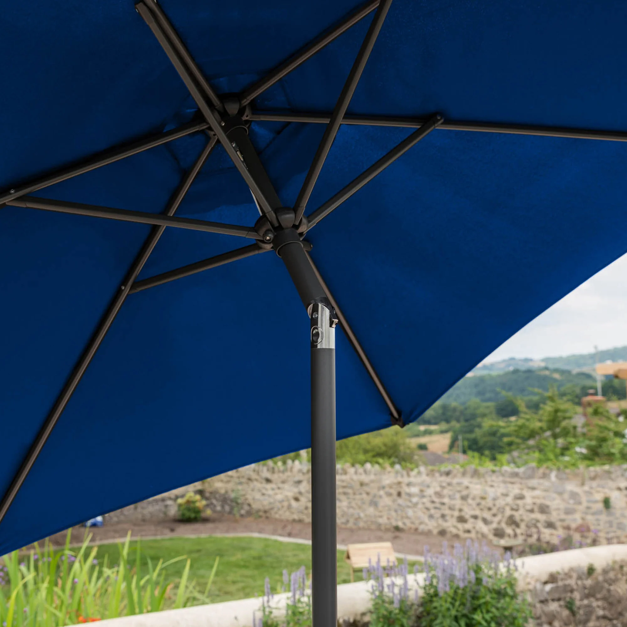 Crank & Tilt Parasol – 2.7m - Image 11