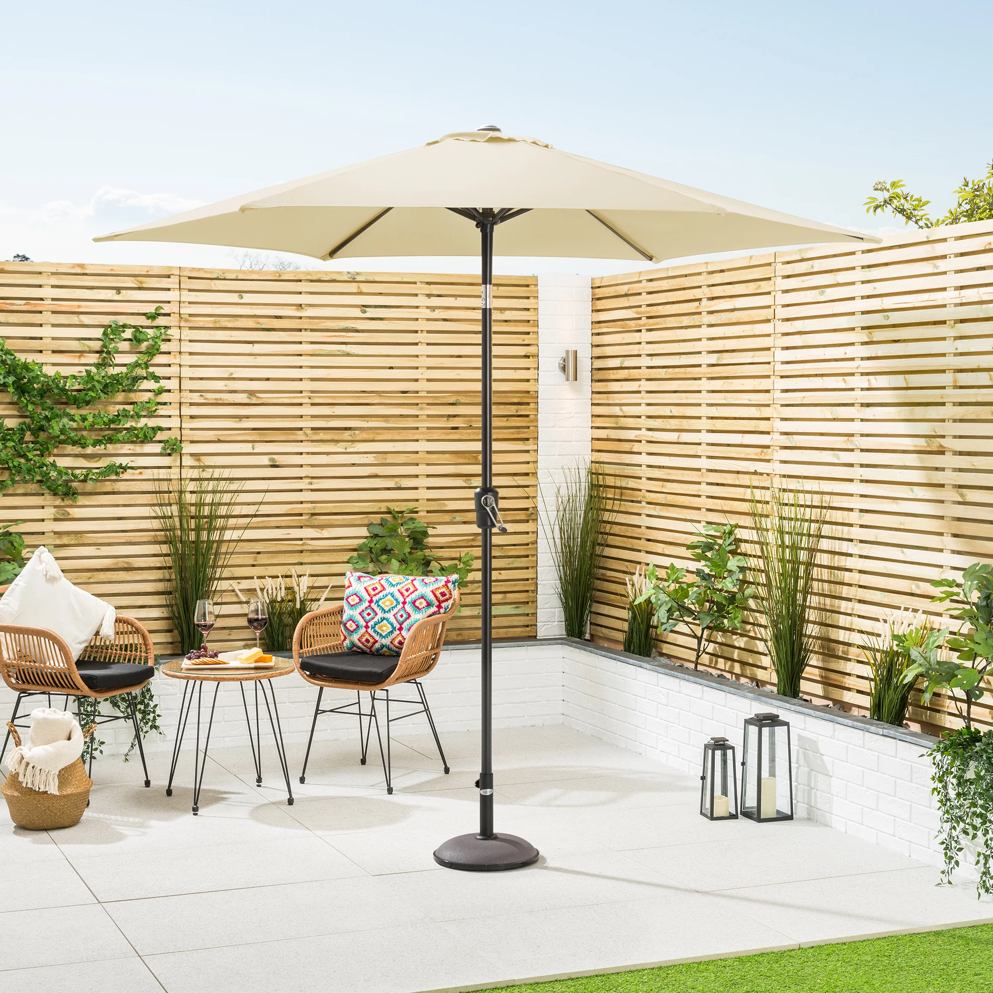 Crank & Tilt Parasol – 2.7m - Image 18