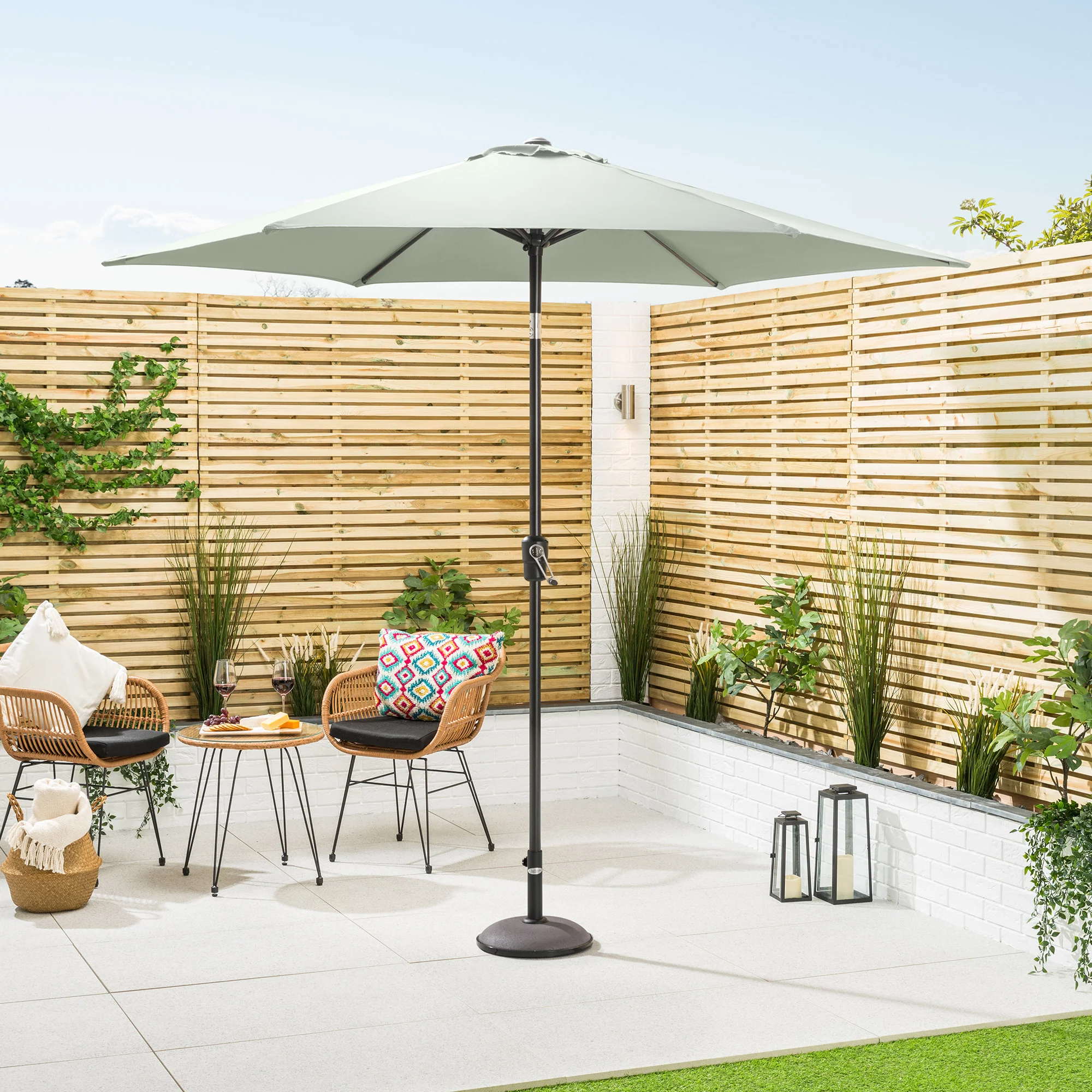 Crank & Tilt Parasol – 2.7m - Image 6