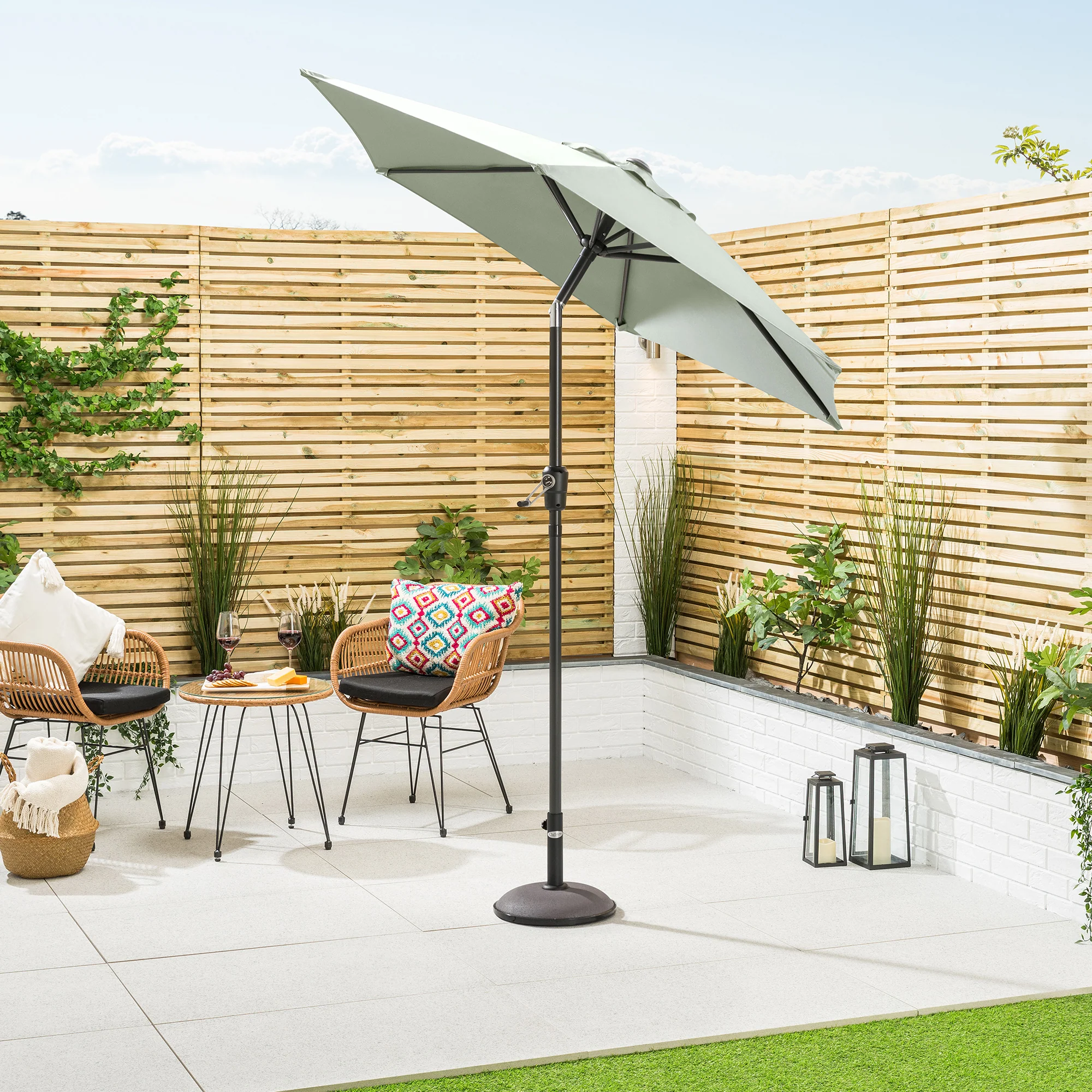 Crank & Tilt Parasol – 2m - Image 10