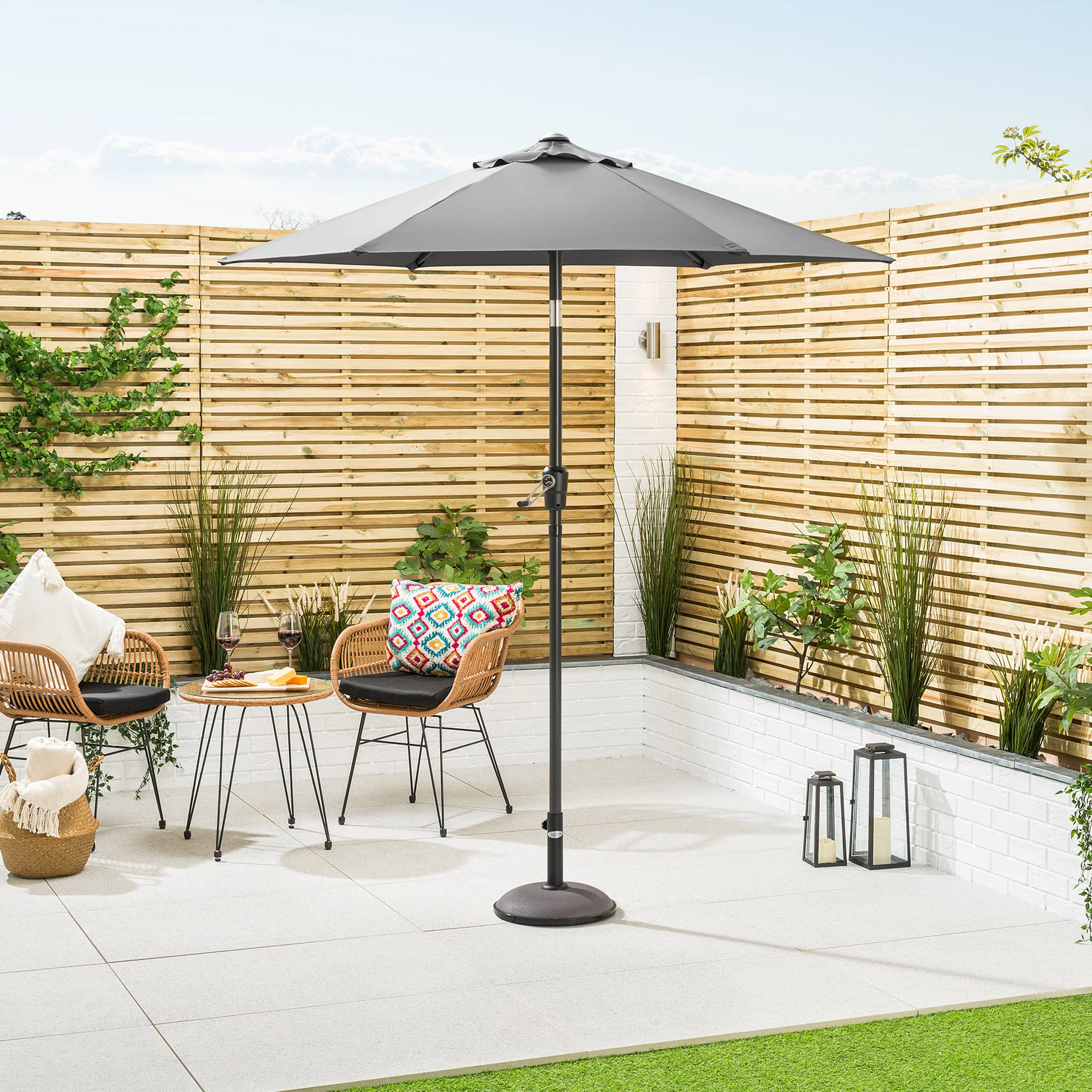 Crank & Tilt Parasol – 2m - Image 5