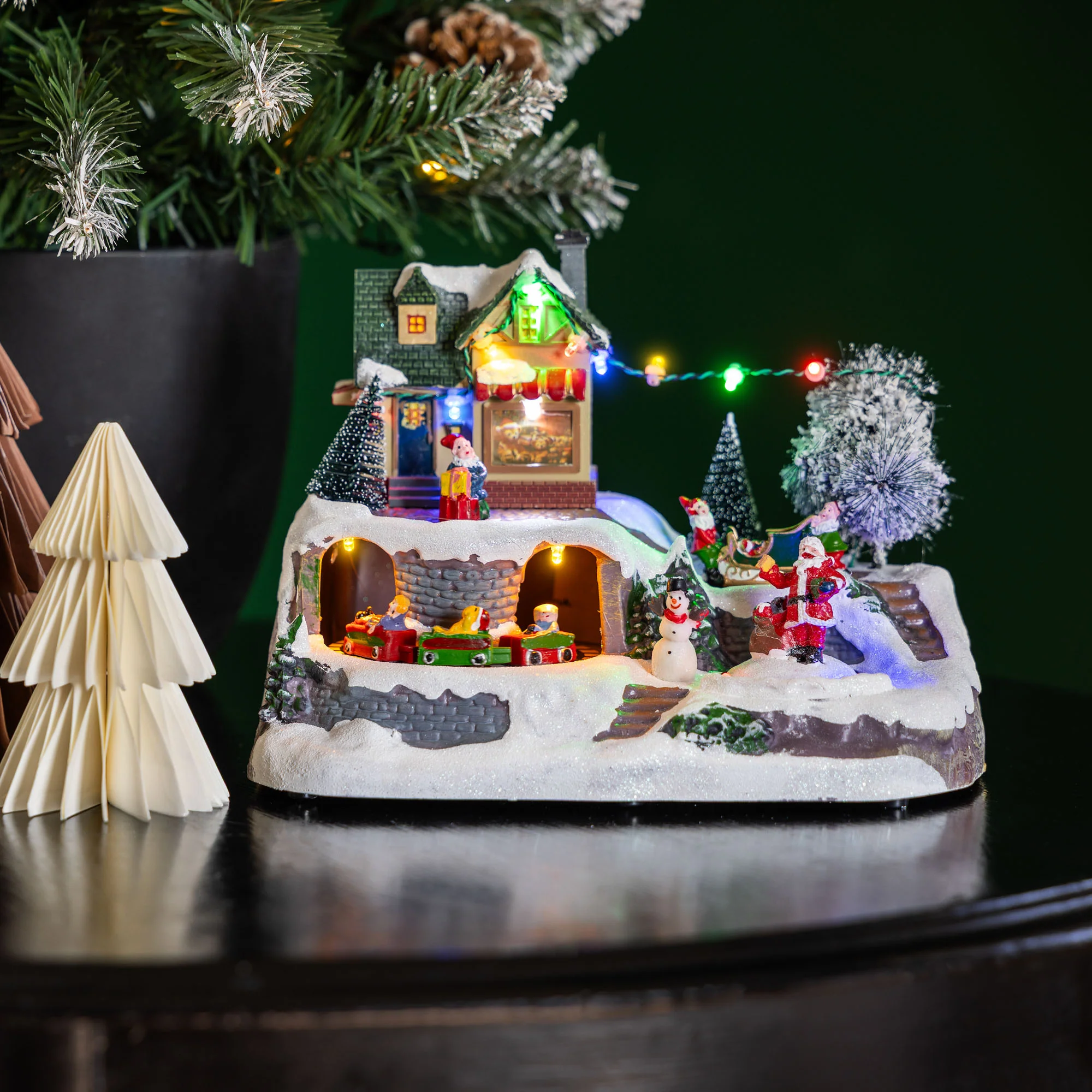 Animated Christmas Scene - Image 11