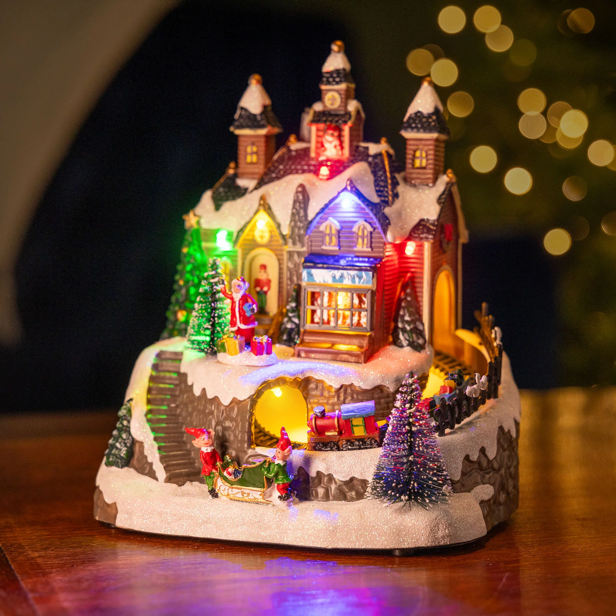 Animated Christmas Scene - Image 3