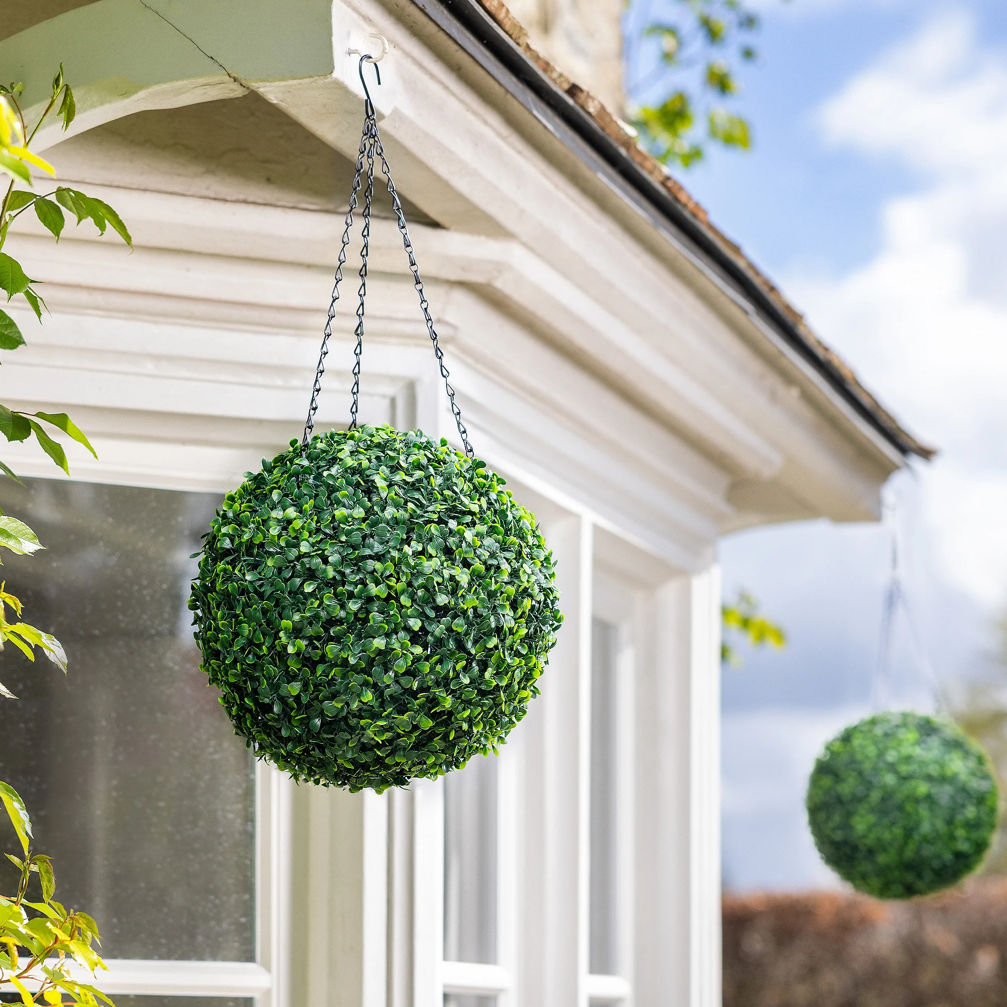 Artificial Boxwood Topiary Balls – 2 Pack