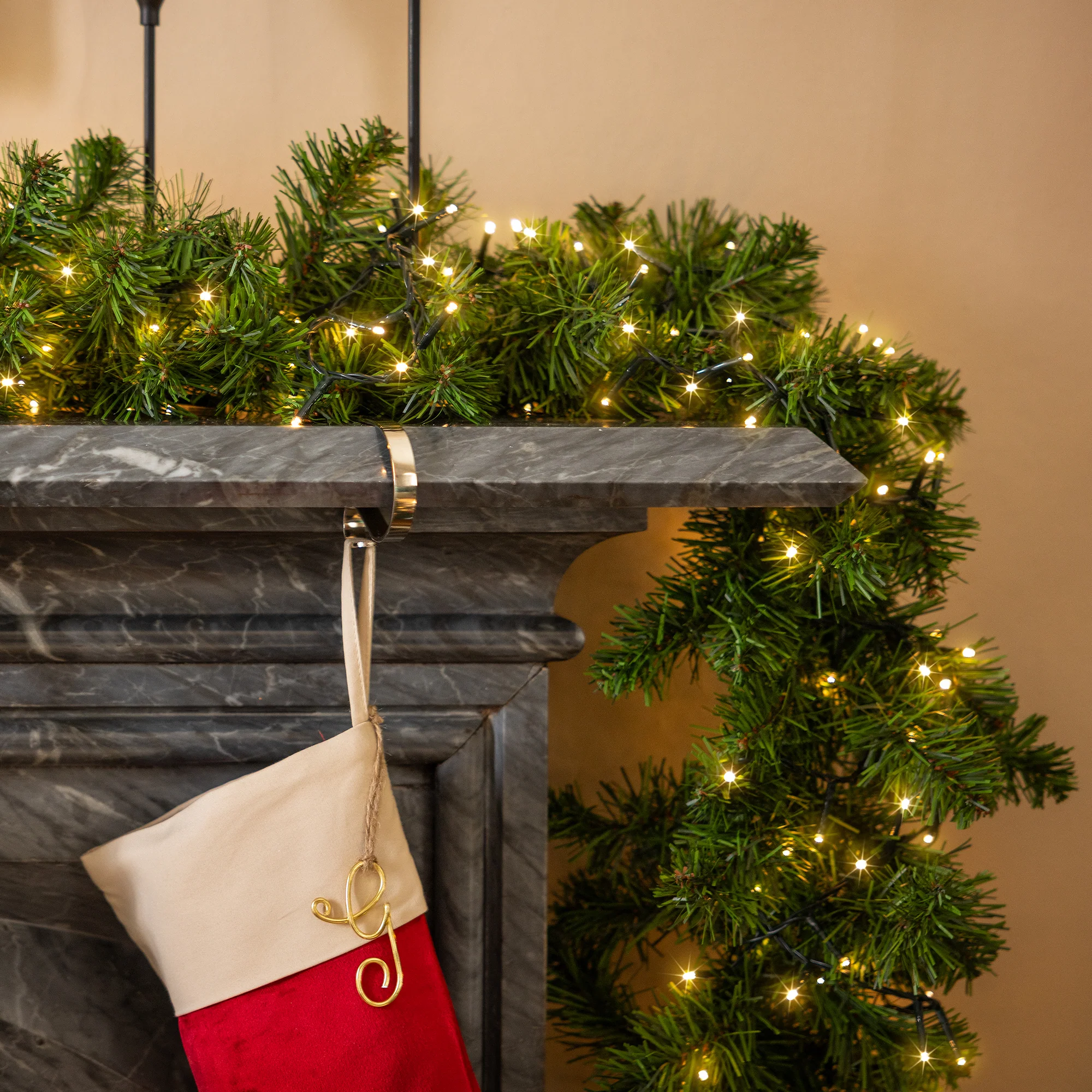 Plain Spruce Christmas Garland - Image 10