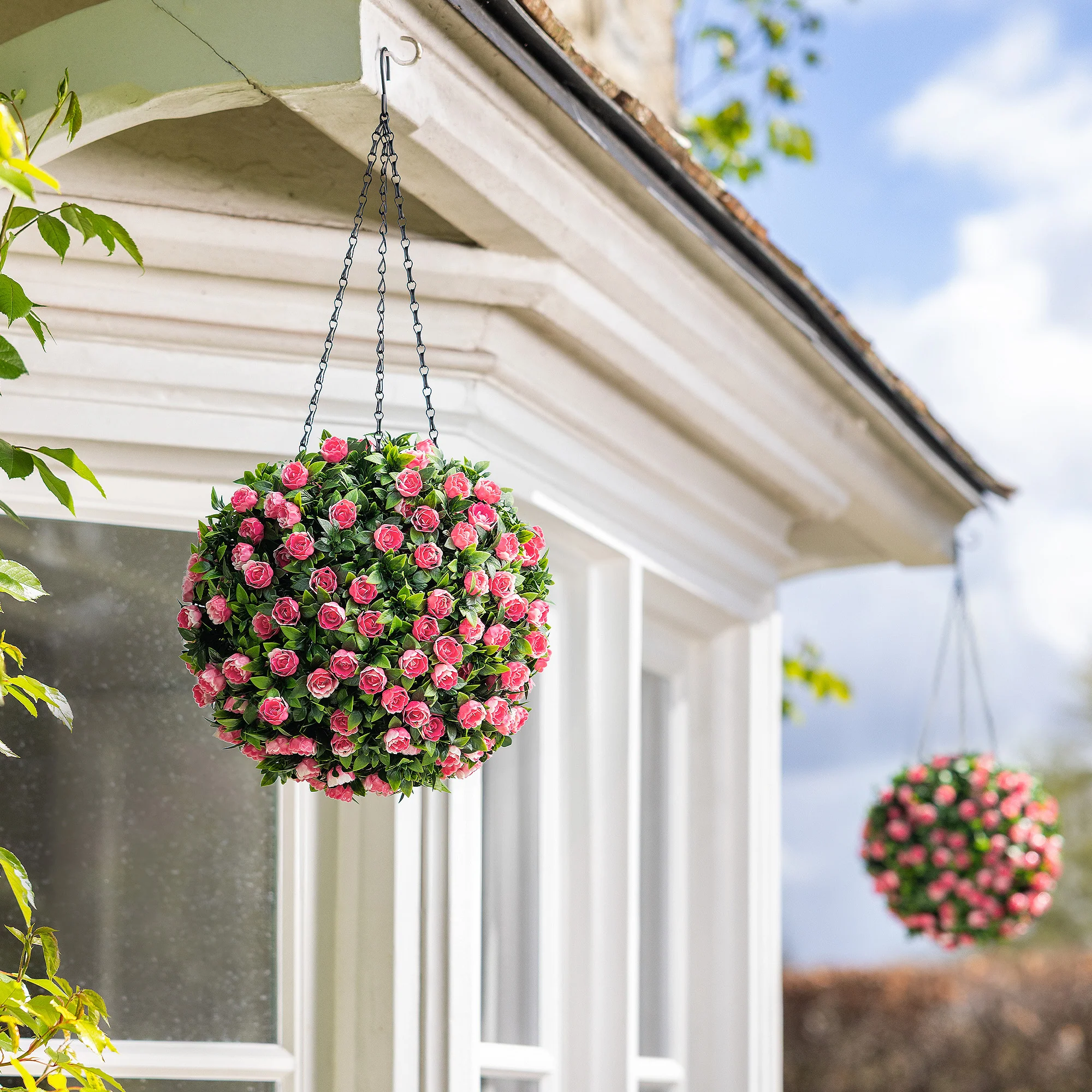 Artificial Rose Topiary Balls – 2 Pack