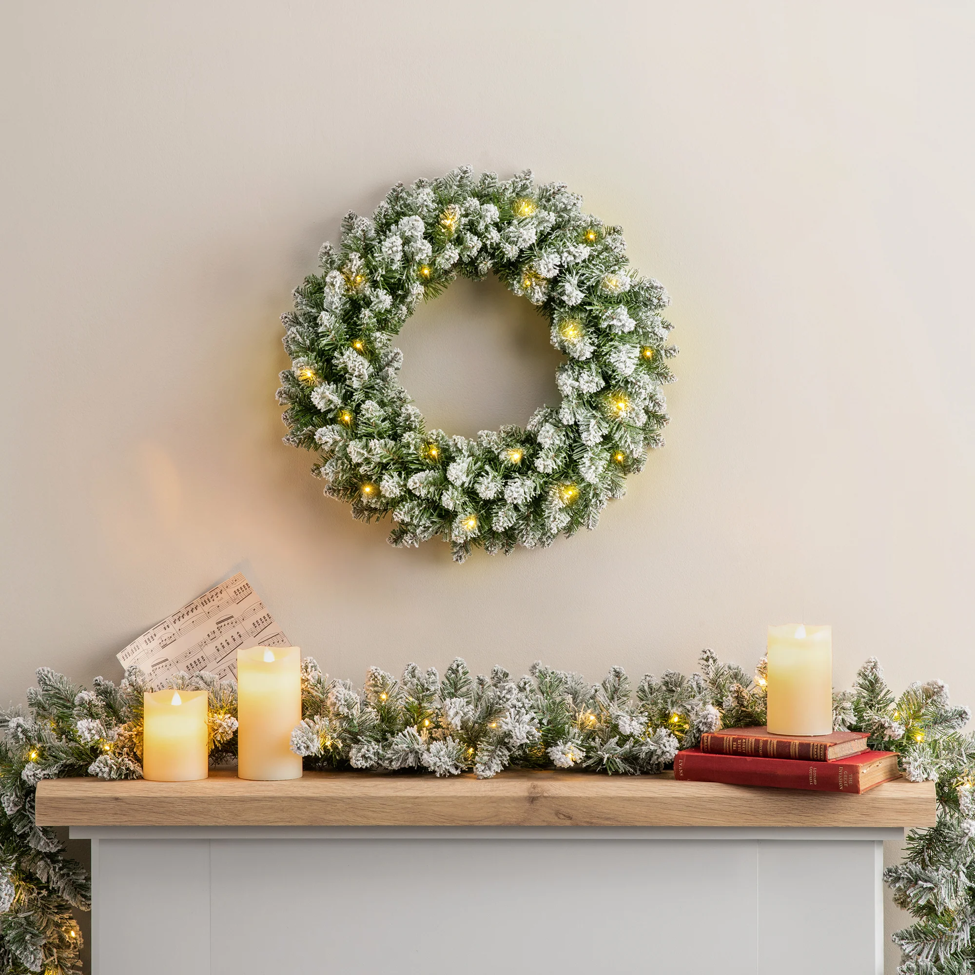 Snow Frosted Christmas Wreath - Image 10