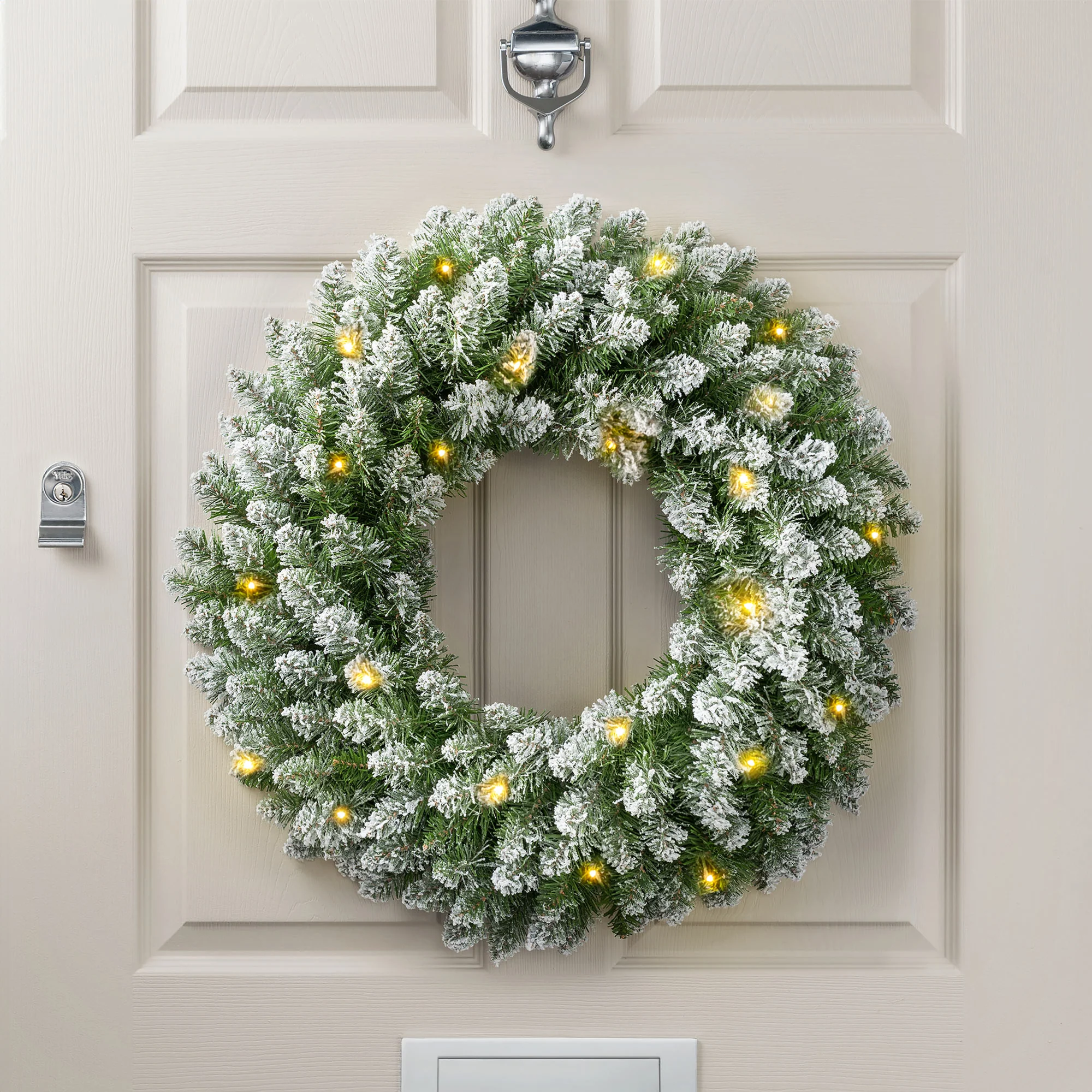 Snow Frosted Christmas Wreath - Image 4