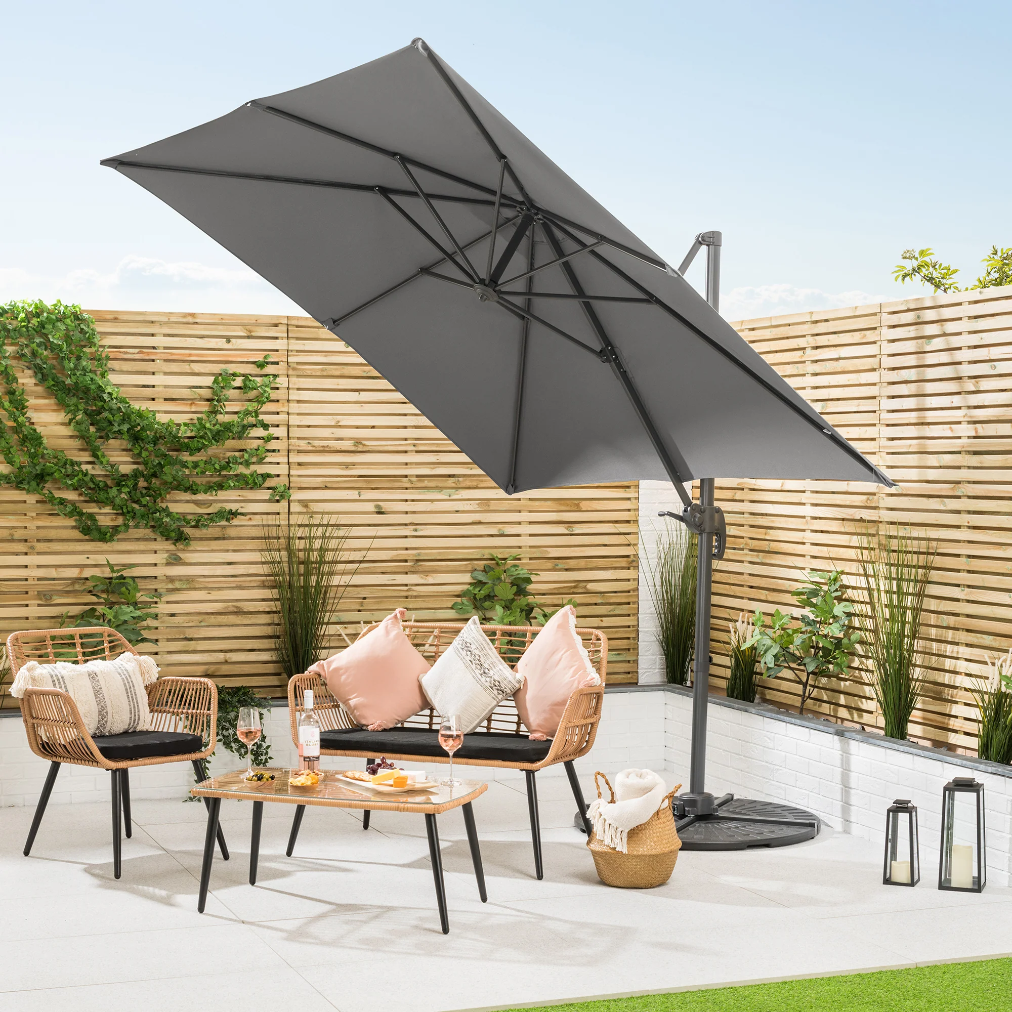 Roma Cantilever Parasol – 2.5m - Image 10