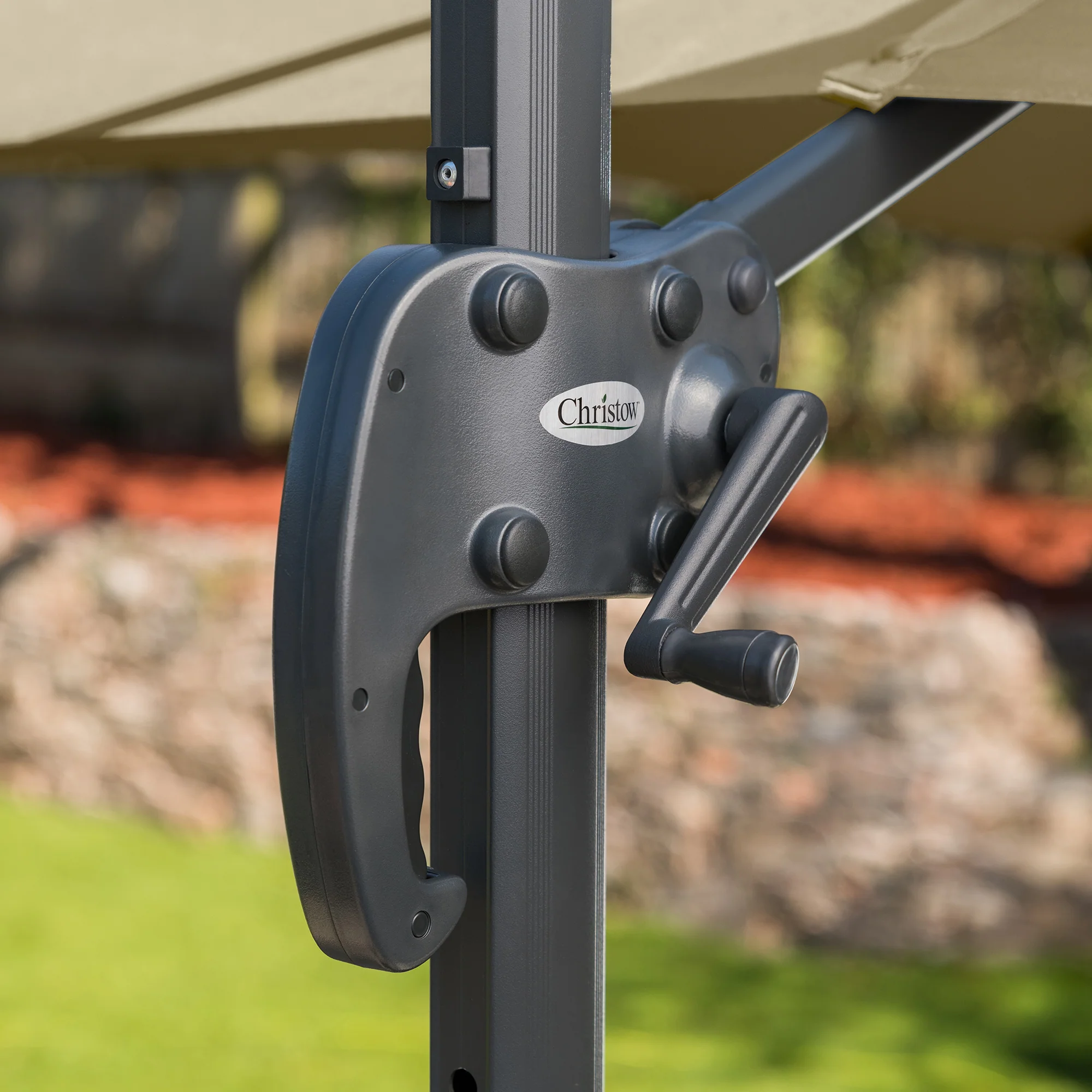 Roma Cantilever Parasol – 2.5m - Image 7