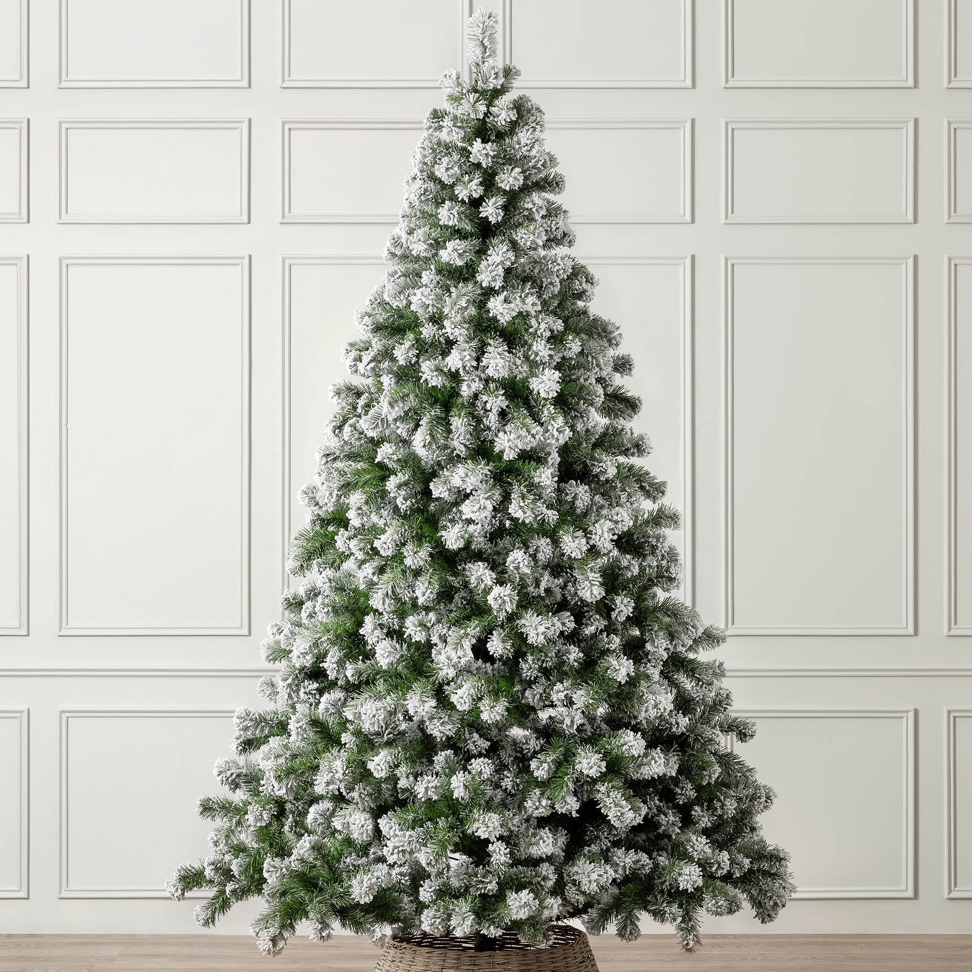 Chamonix Spruce Flocked Christmas Tree - Image 7