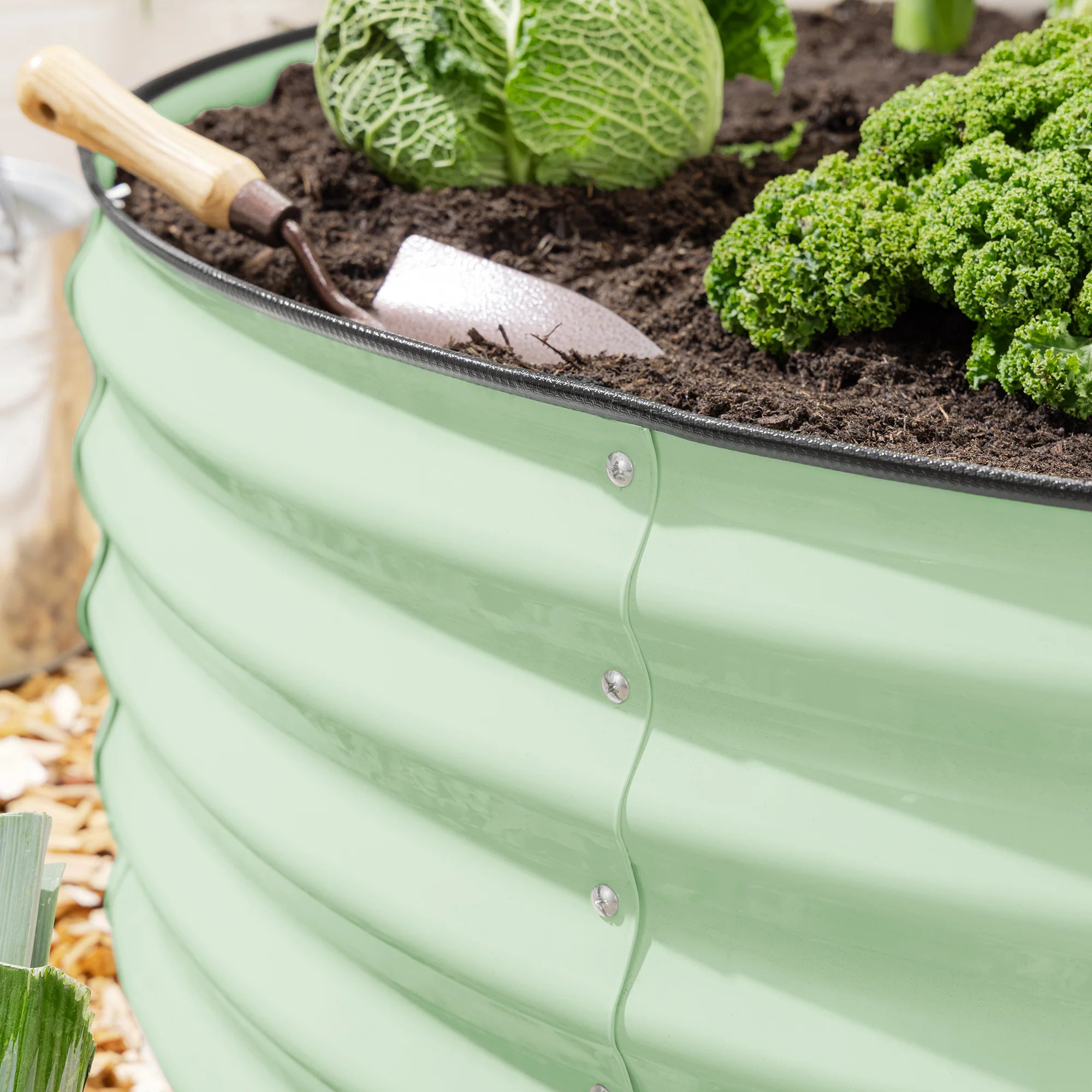Circular Raised Garden Bed - Image 24