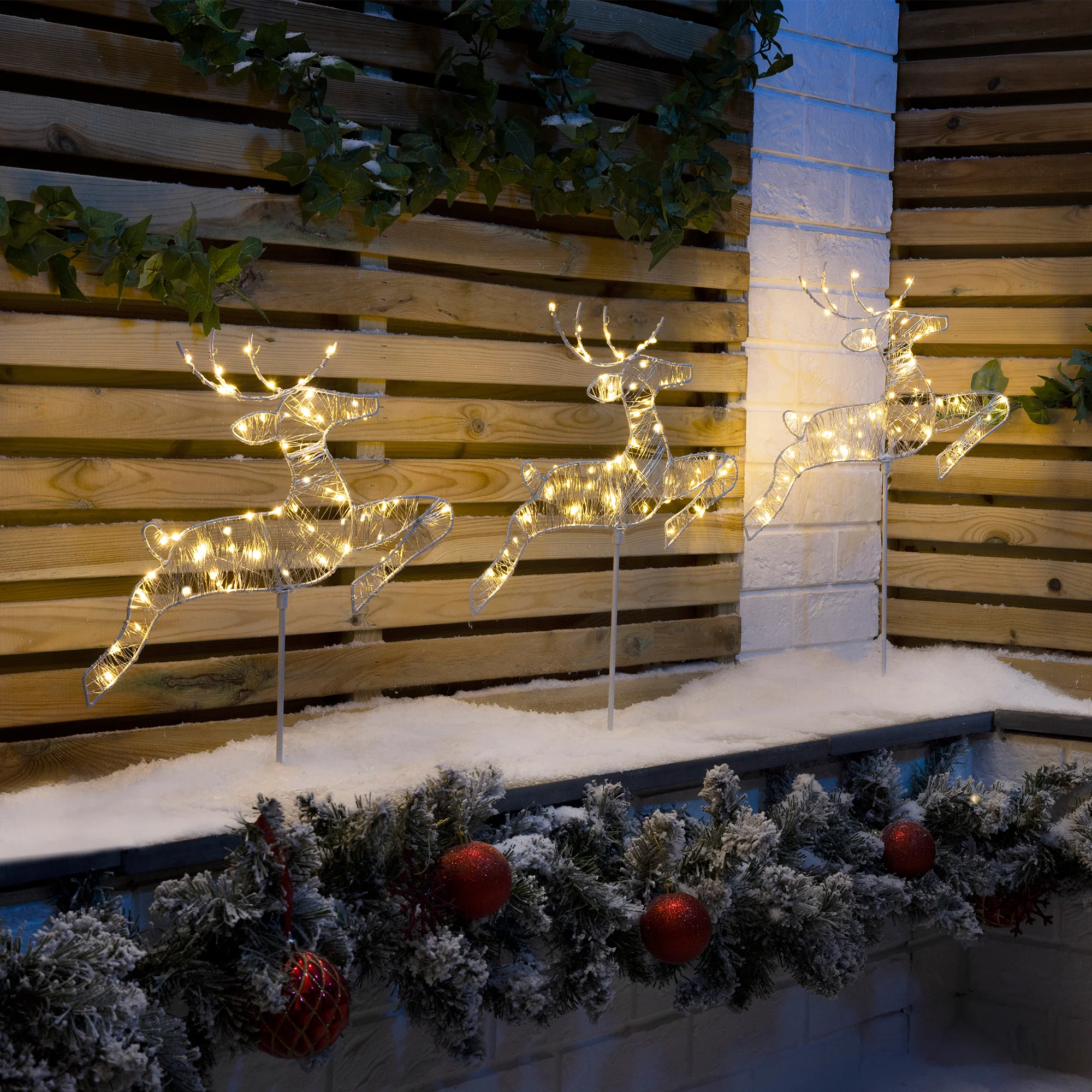 Flashing Reindeer Path Lights (Set of 3) - Image 4