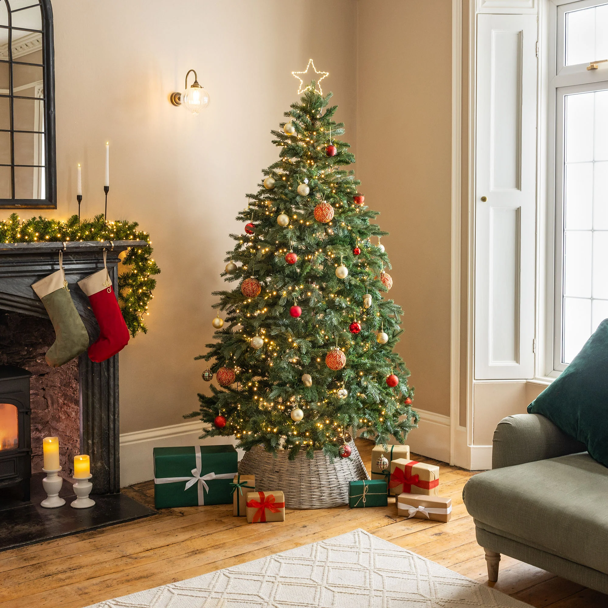 Fraser Fir Artifcial Christmas Tree - Image 8