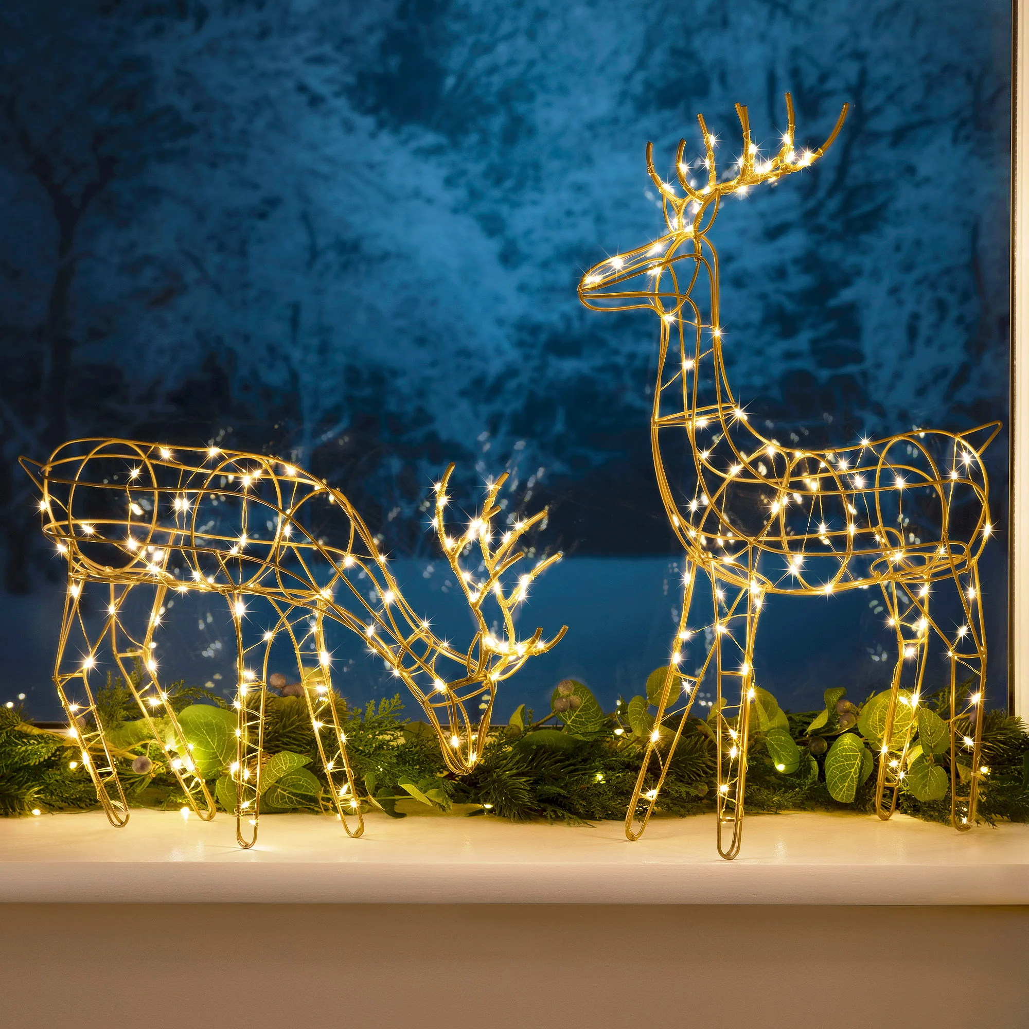 Gold LED Reindeer - Image 5