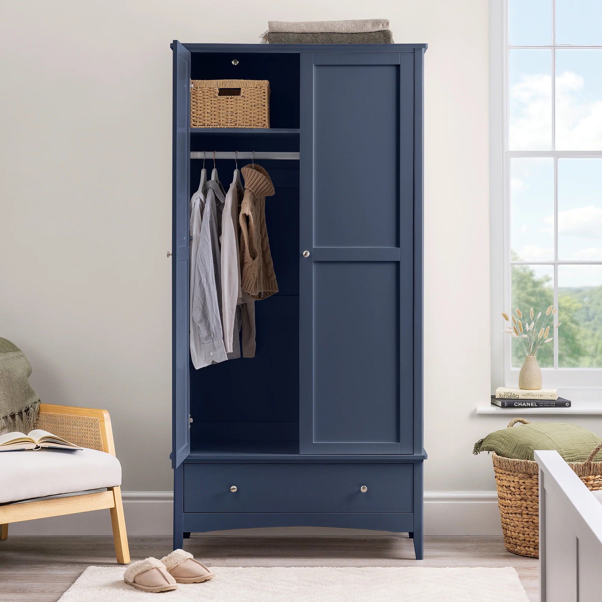 Ilsington Double Wardrobe with Drawer - Image 6