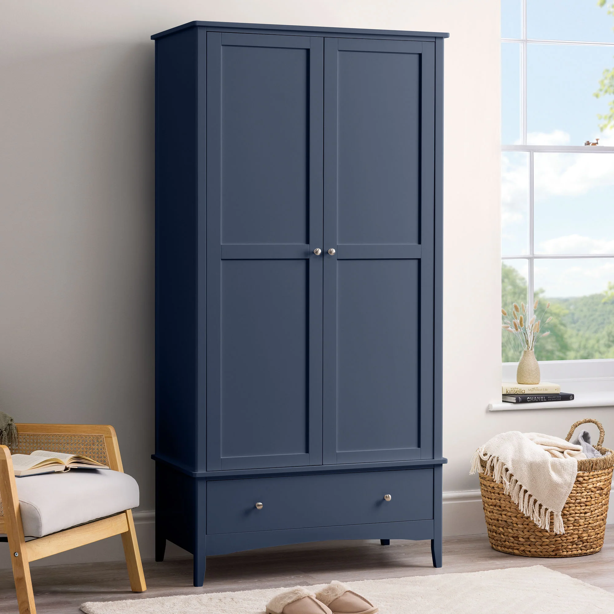 Ilsington Double Wardrobe with Drawer - Image 8