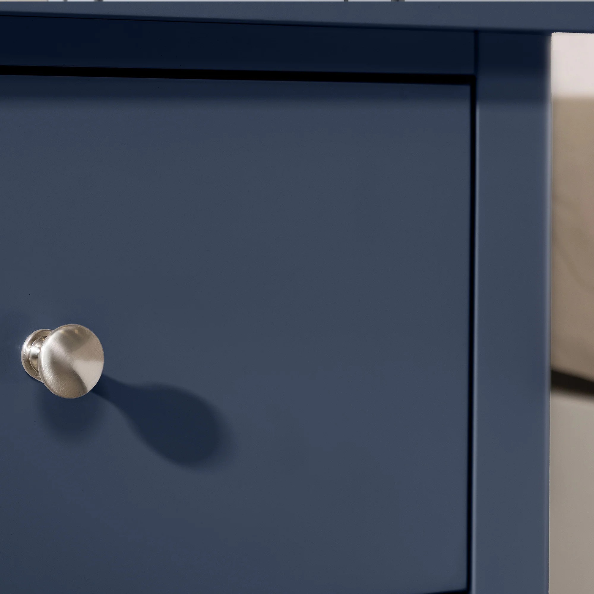Ilsington Slim Bedside Table with Shelf - Image 20