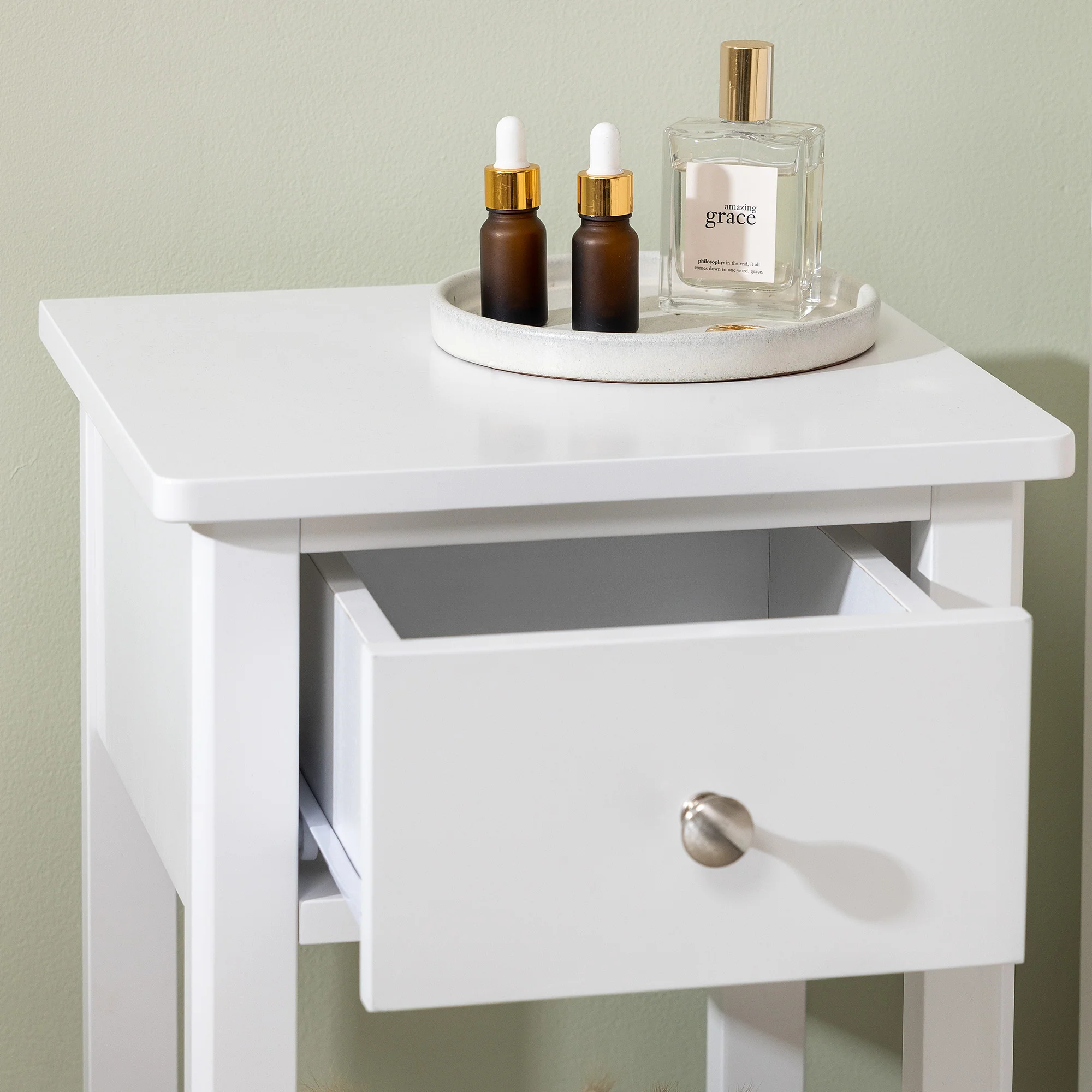 Ilsington Slim Bedside Table with Shelf - Image 3