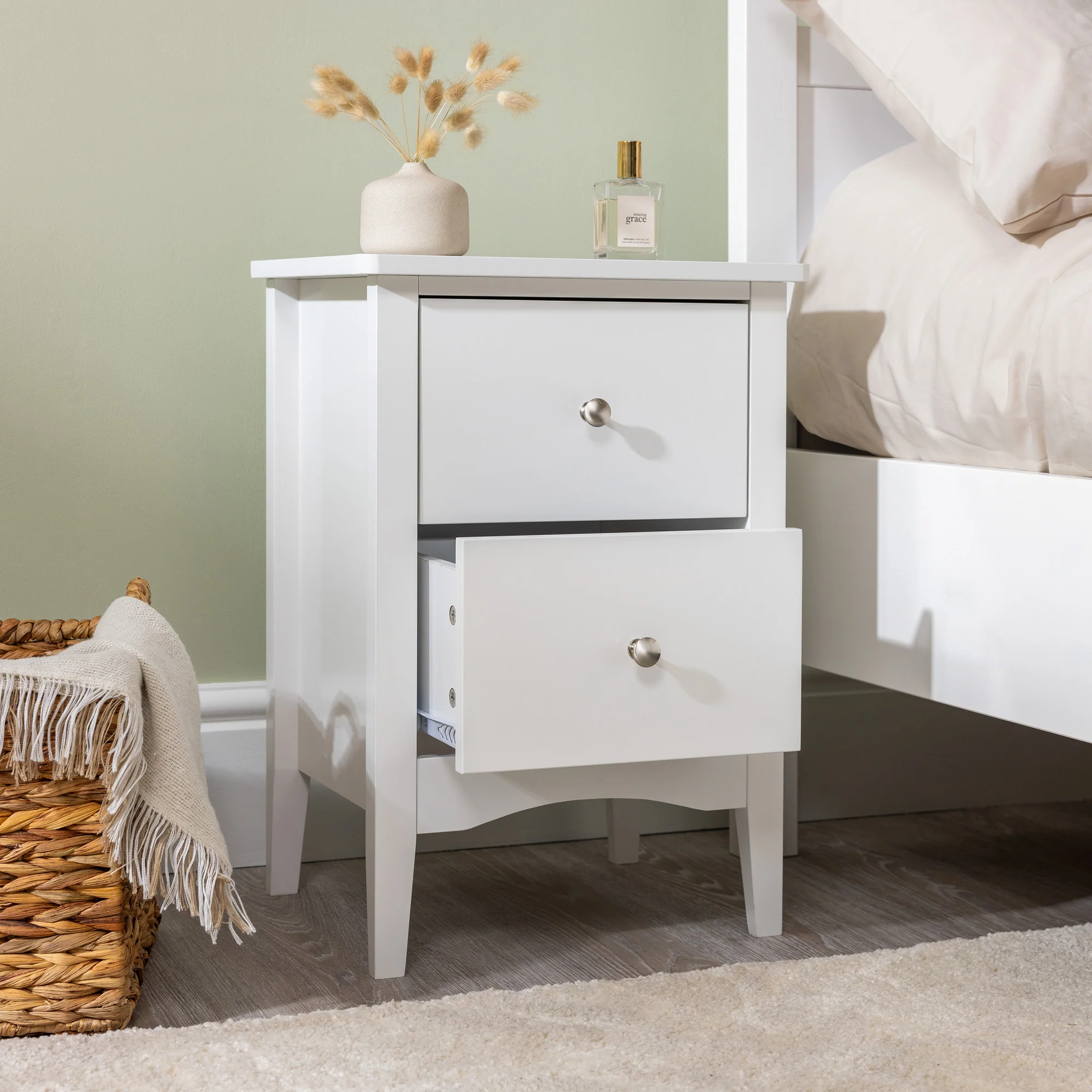Ilsington 2 Drawer Bedside Table - Image 2