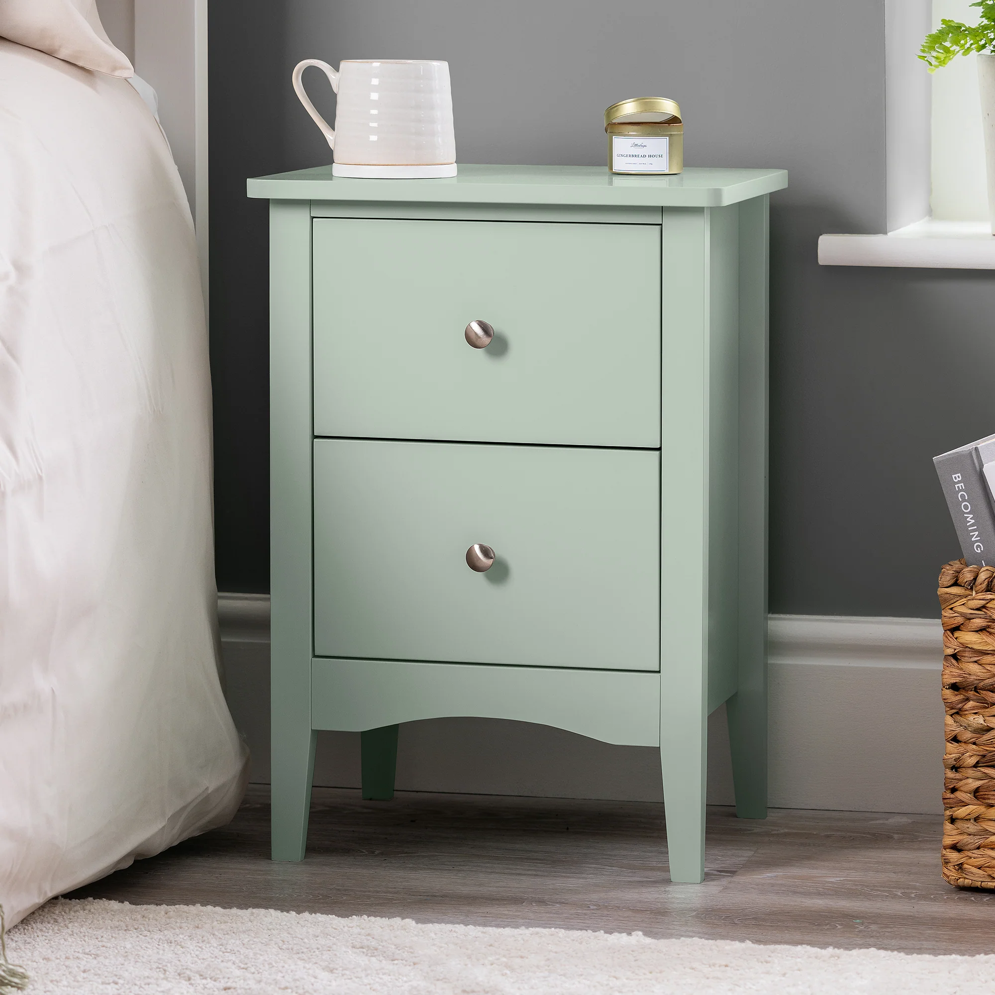 Ilsington 2 Drawer Bedside Table - Image 5
