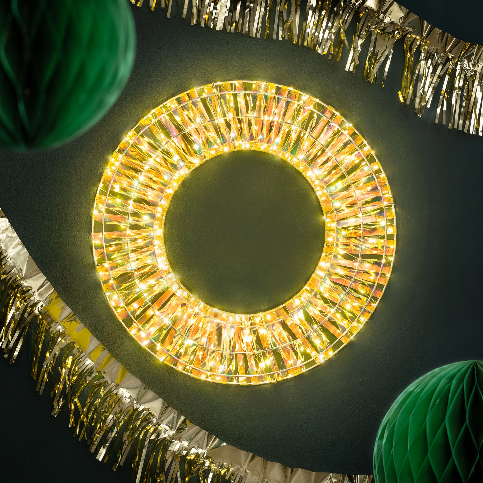 Iridescent Warm White LED Wreath - Image 3