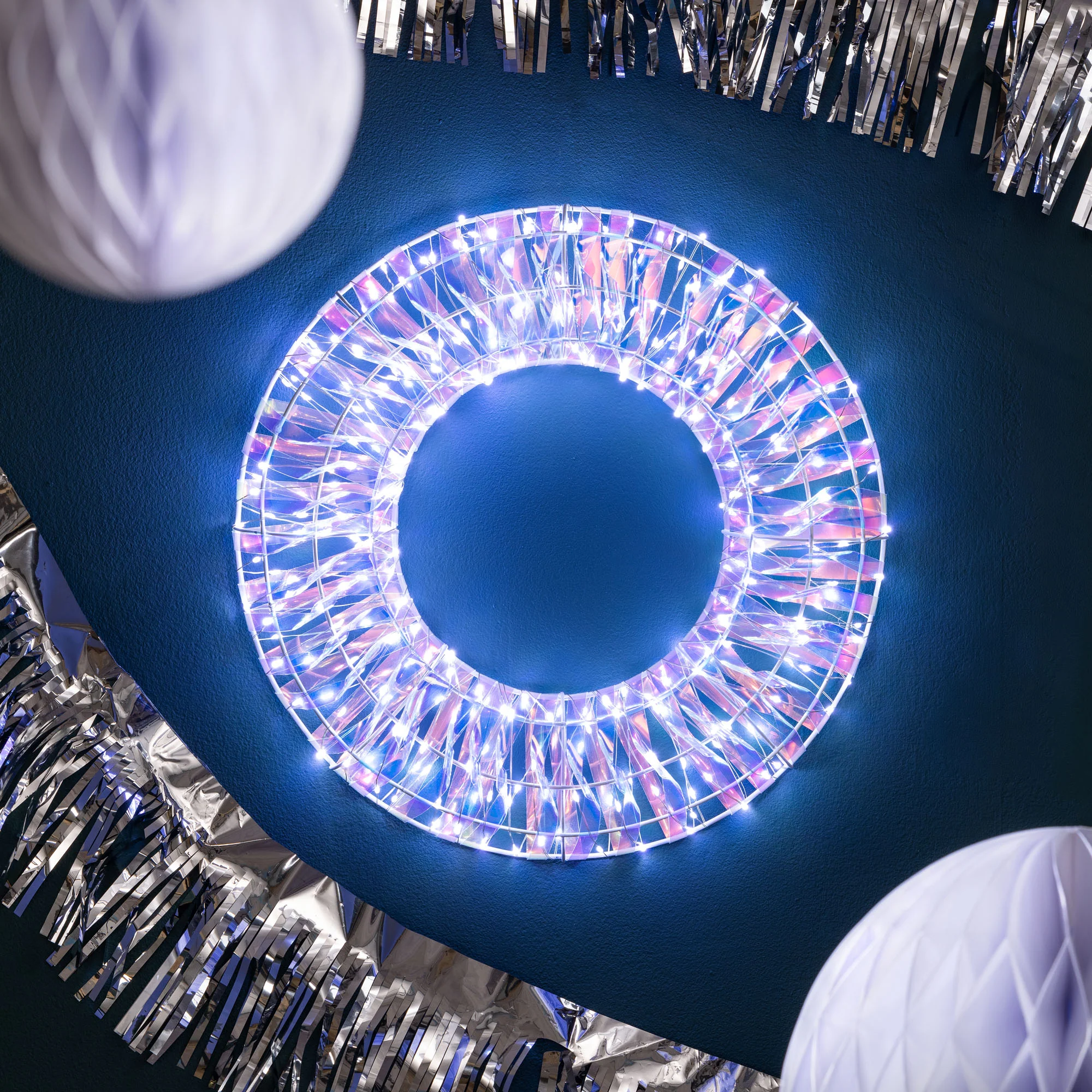 Iridescent White LED Wreath - Image 6