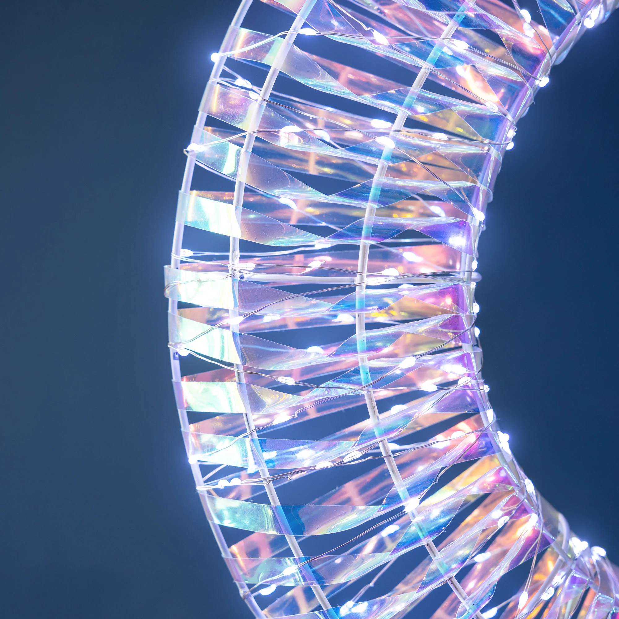 Iridescent White LED Wreath - Image 7