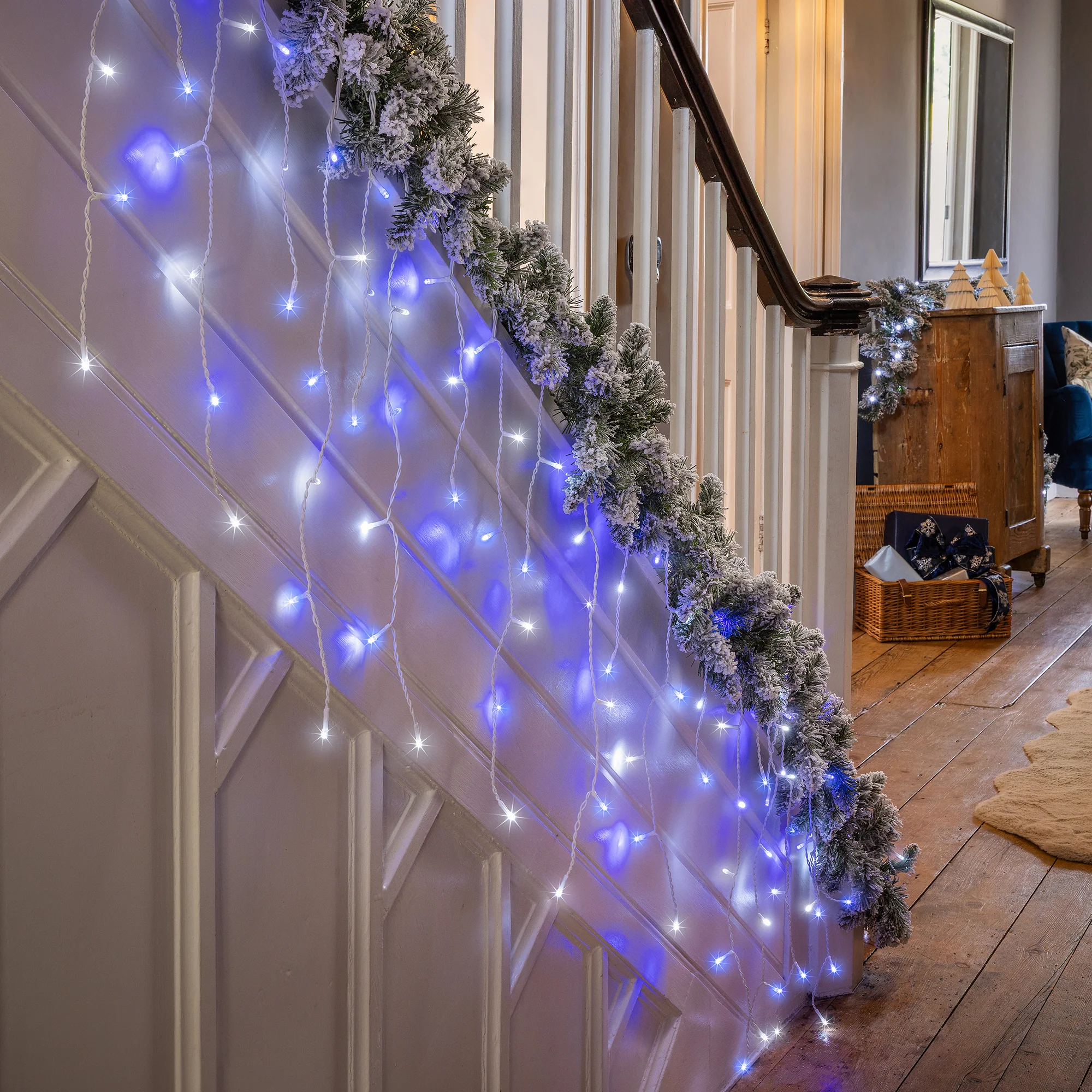 LED Hanging Icicle Christmas Lights - Image 13
