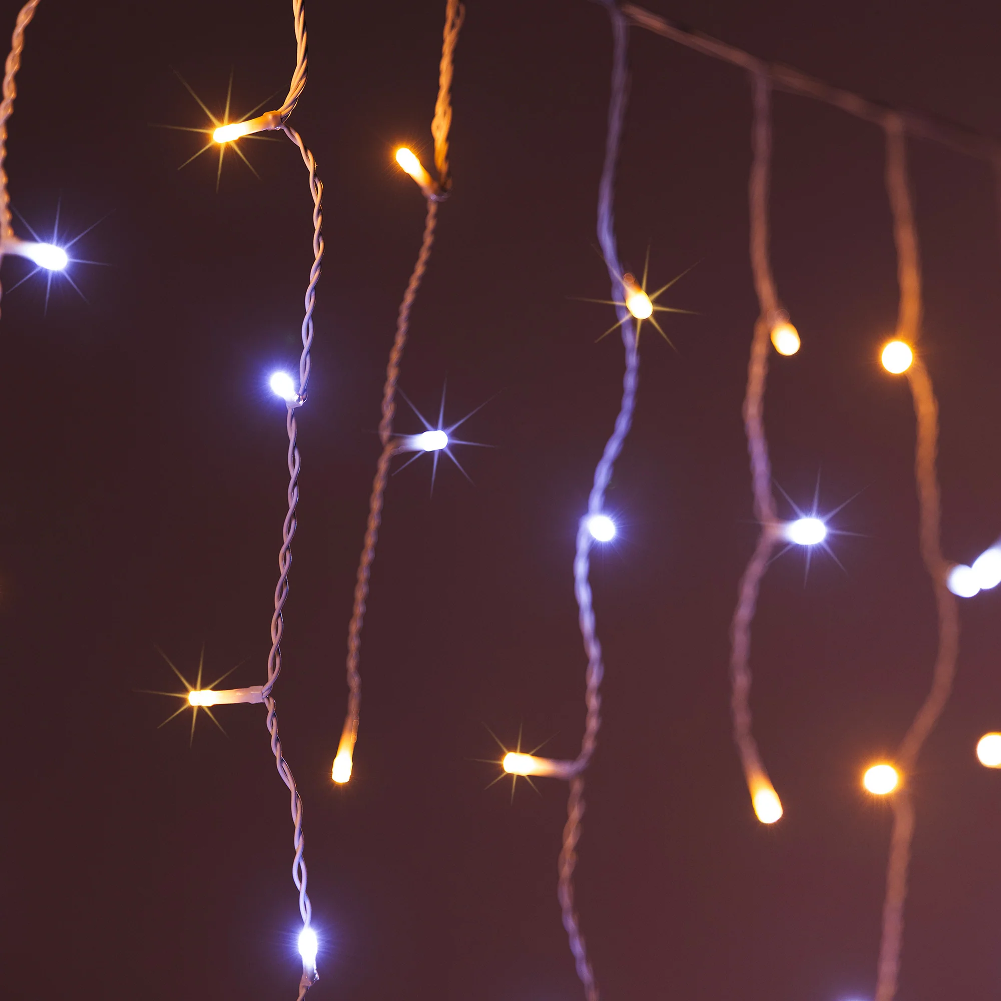 LED Hanging Icicle Christmas Lights - Image 34