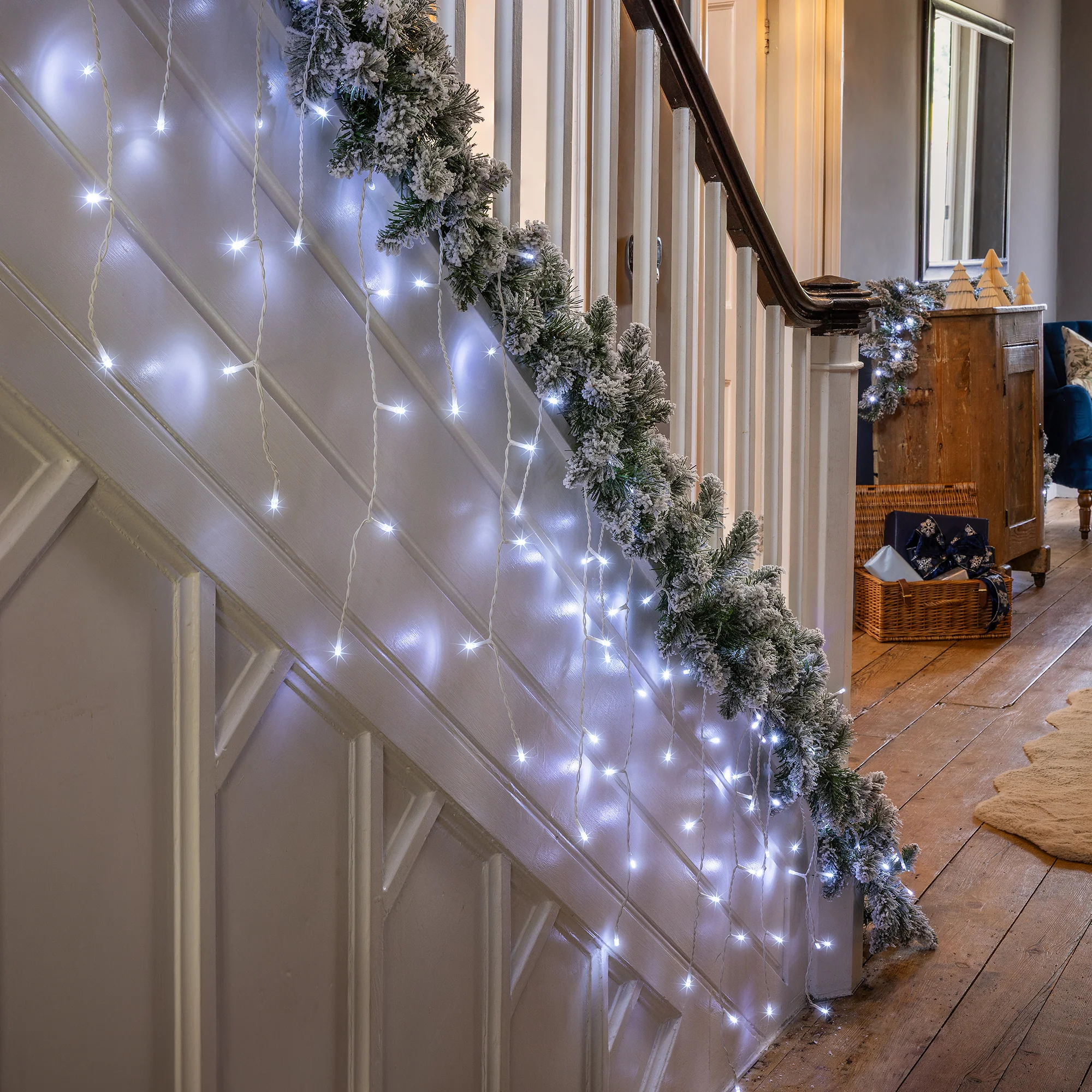 LED Hanging Icicle Christmas Lights - Image 51