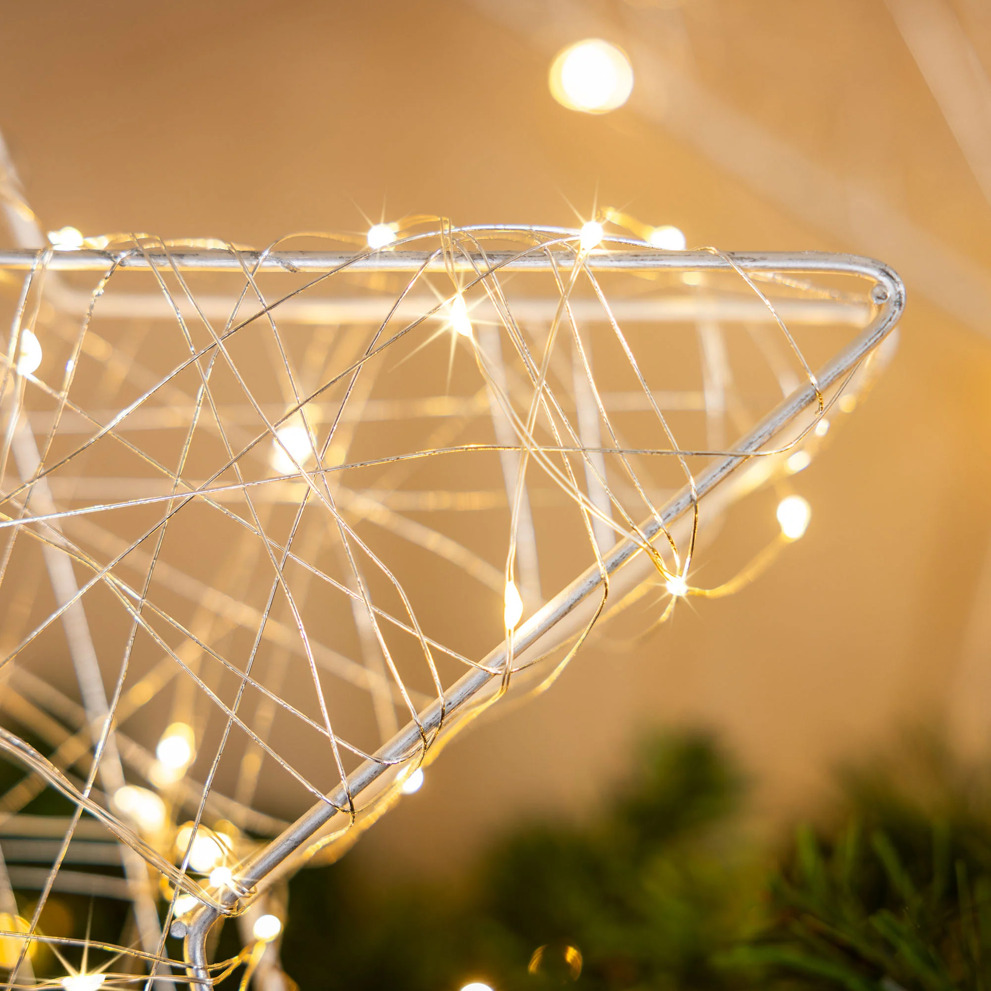 Light Up Star Decoration - Image 7