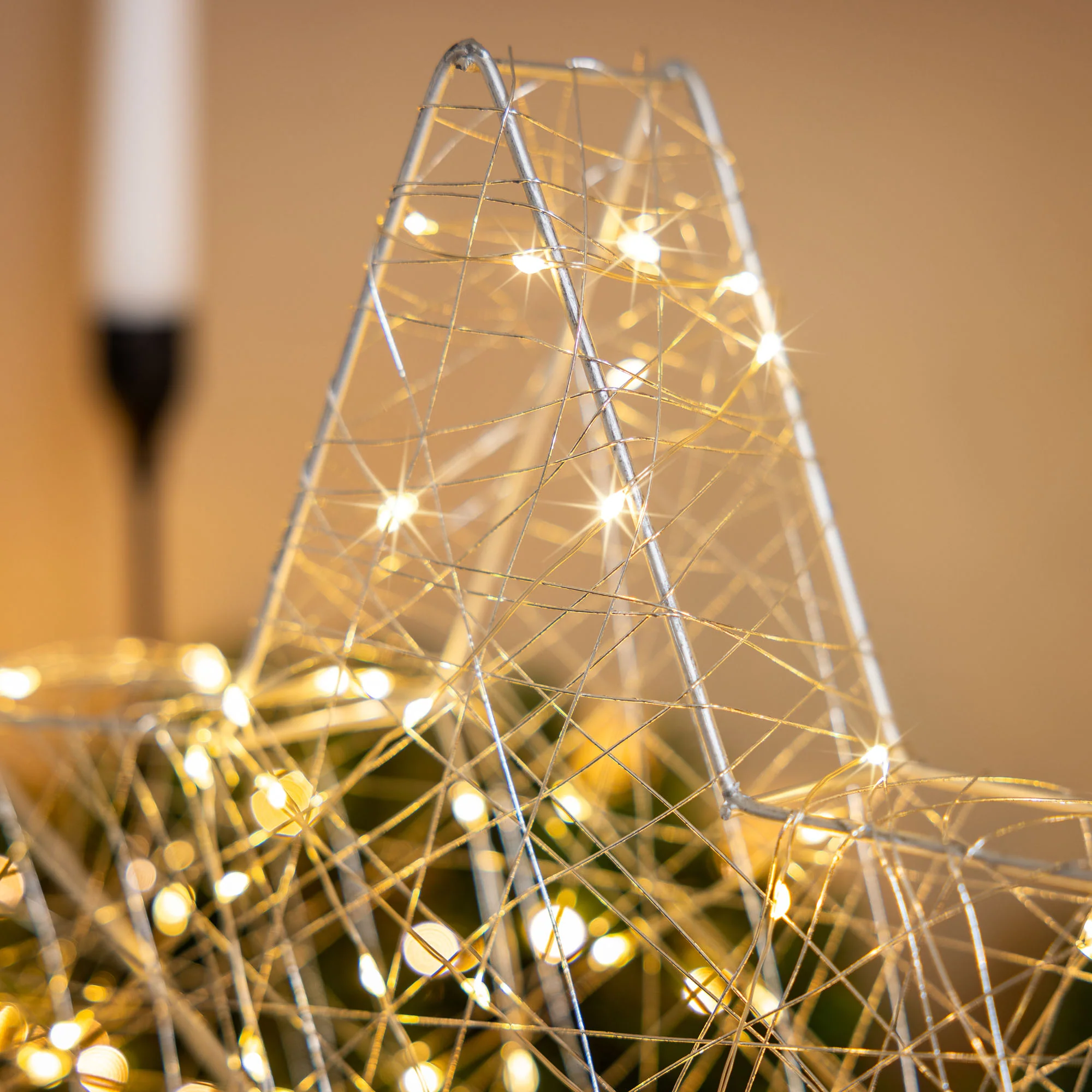 Light Up Star Decoration - Image 8