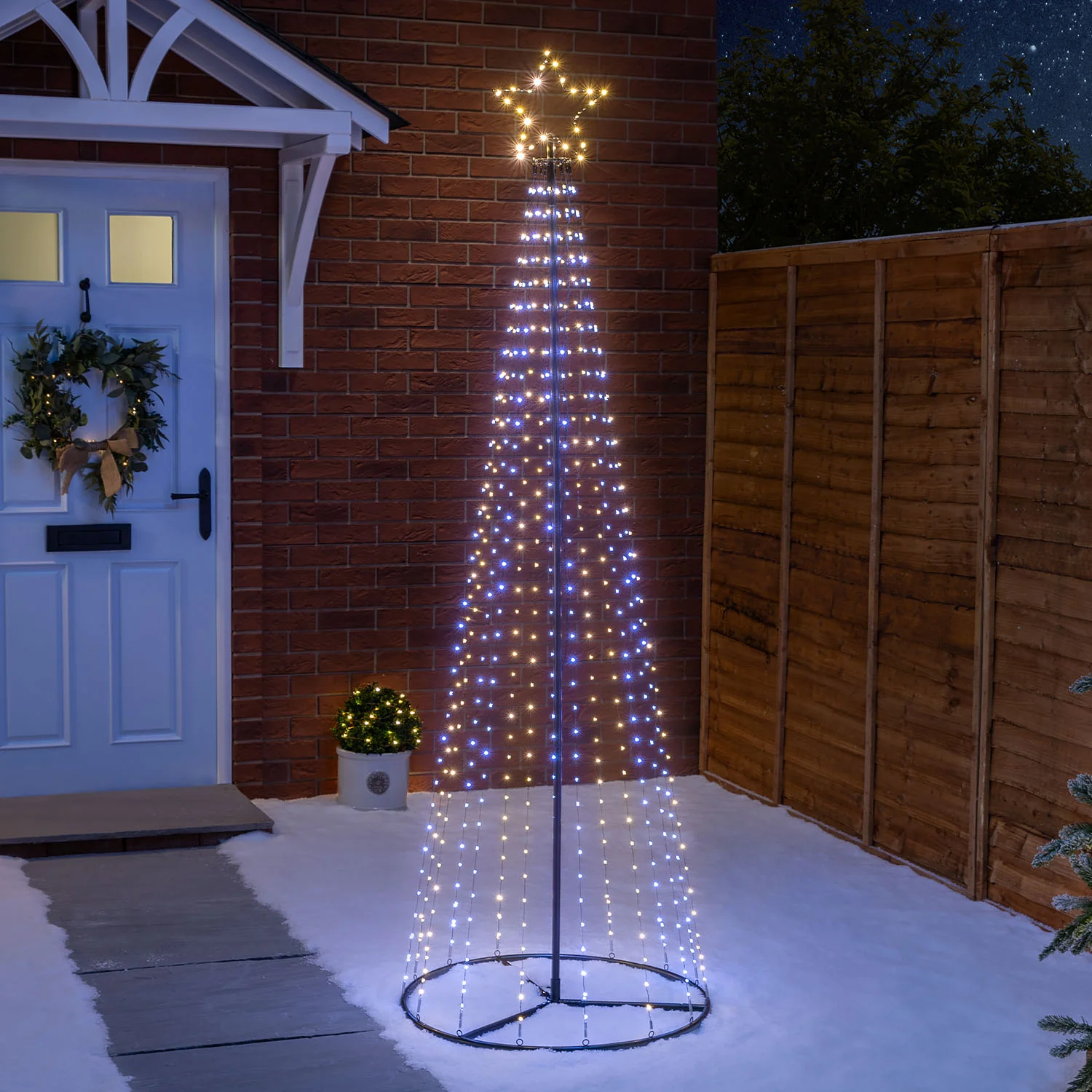 Maypole Christmas Tree (Mixed White) - Image 3