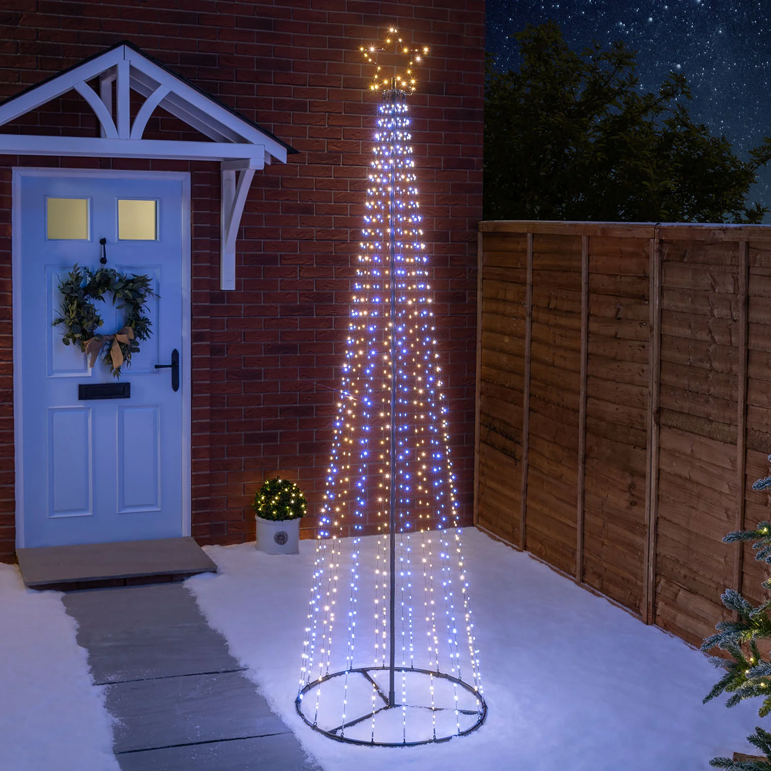 Maypole Christmas Tree (Mixed White) - Image 5