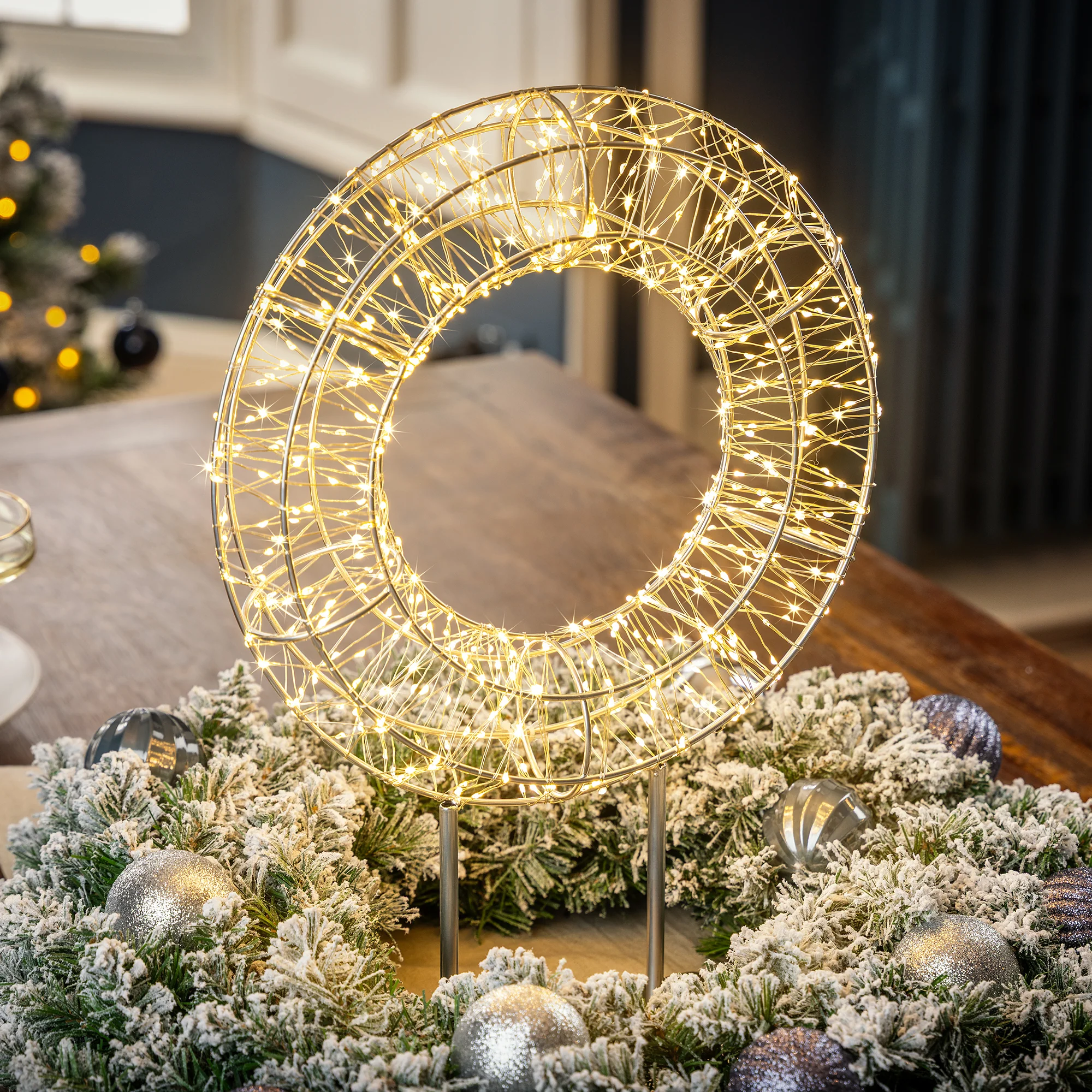 Micro LED Christmas Wreath with Stand - Image 3