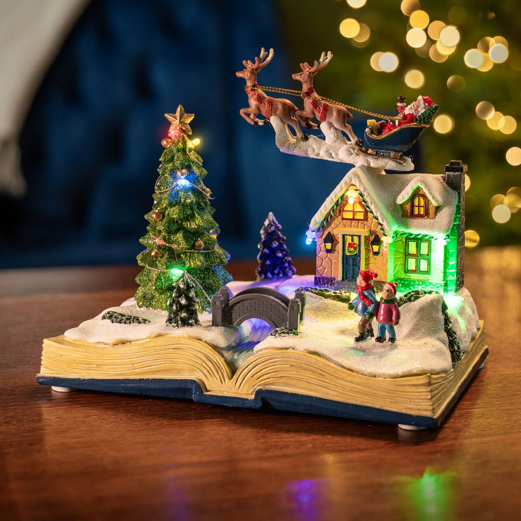 Musical Christmas Scene - Image 2