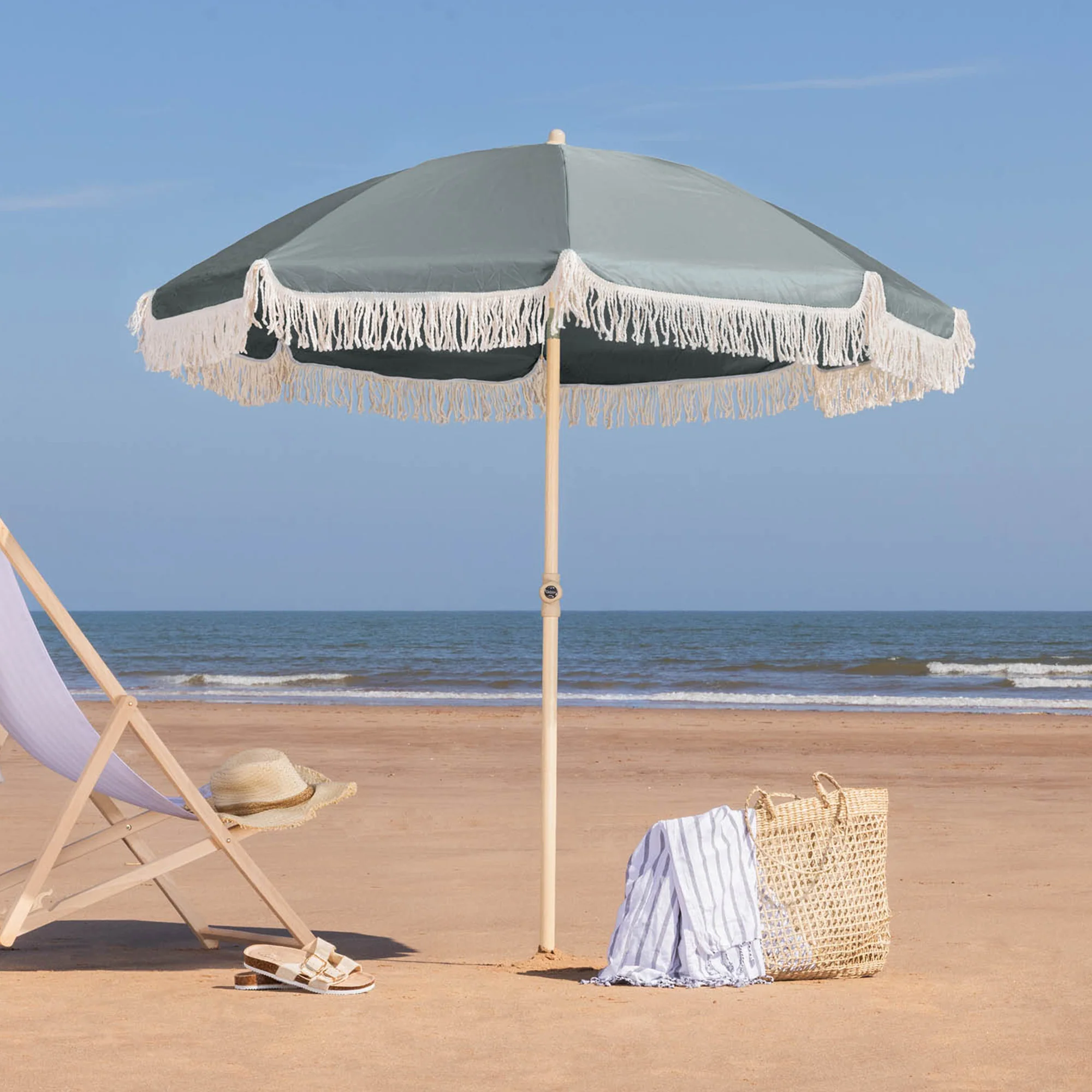 Portable Tassel Parasol with Tilt – 2m - Image 10