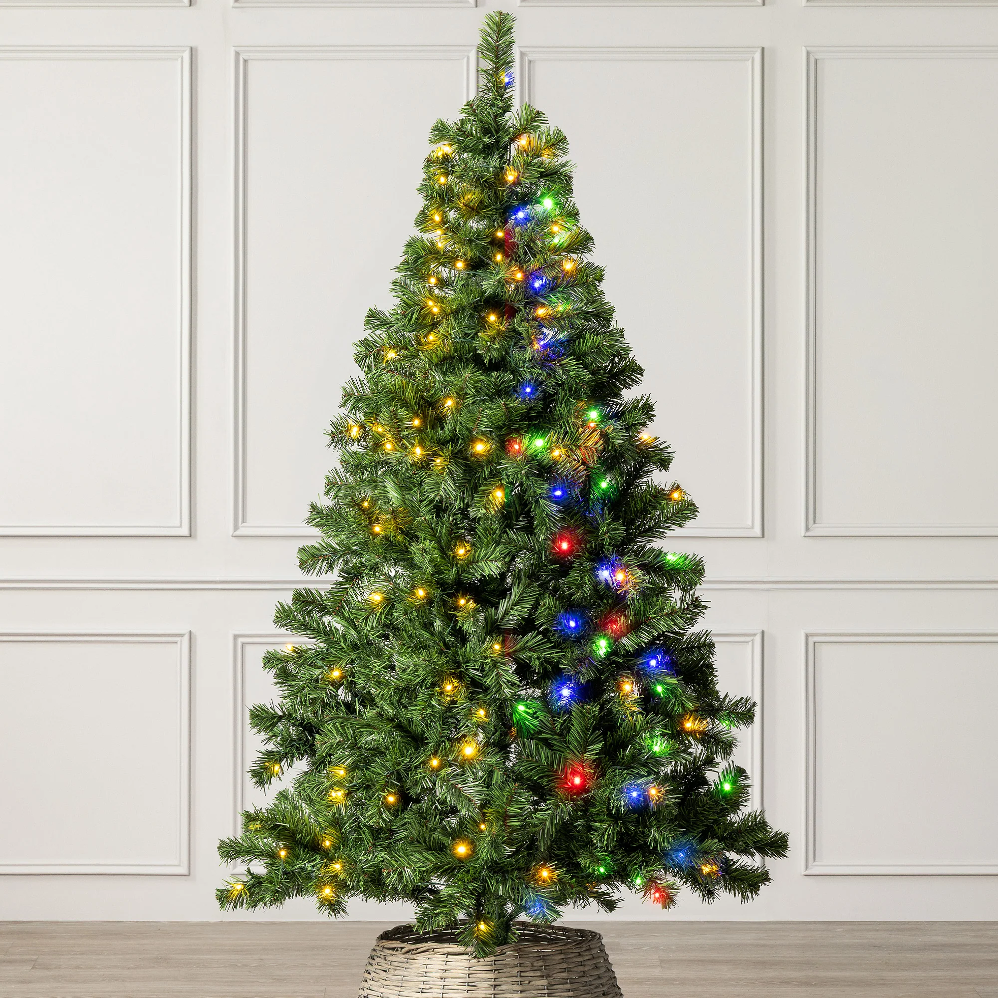 Pre-Lit Aspen Spruce Artificial Christmas Tree - Image 3