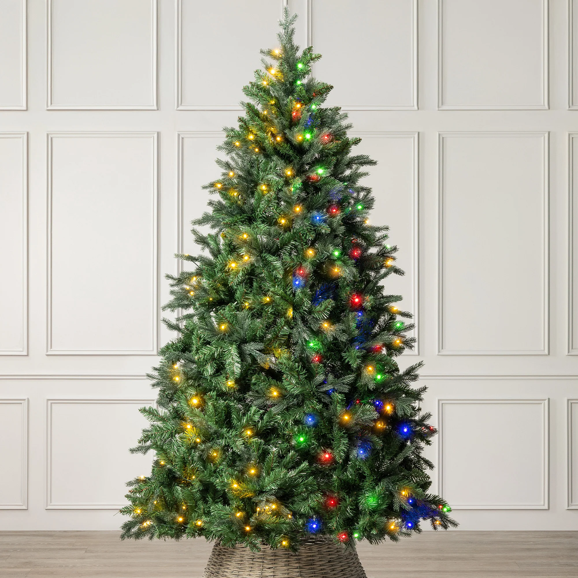 Pre-Lit Fraser Fir Christmas Tree - Image 5