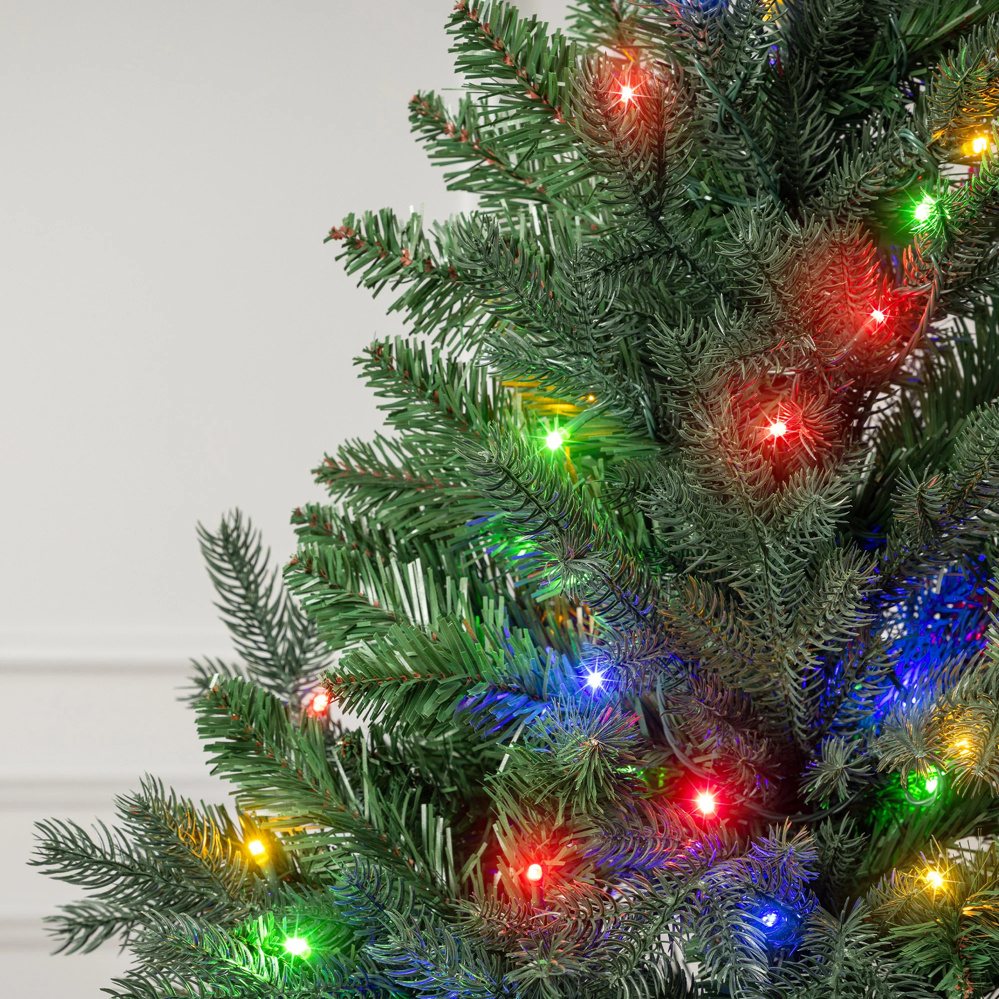 Pre-Lit Fraser Fir Christmas Tree - Image 9
