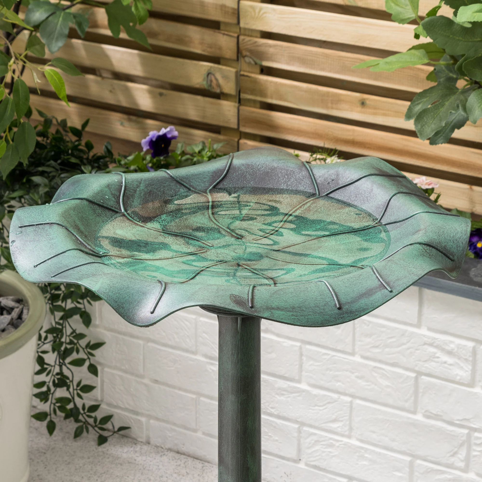 Resin Leaf Bird Bath - Image 7