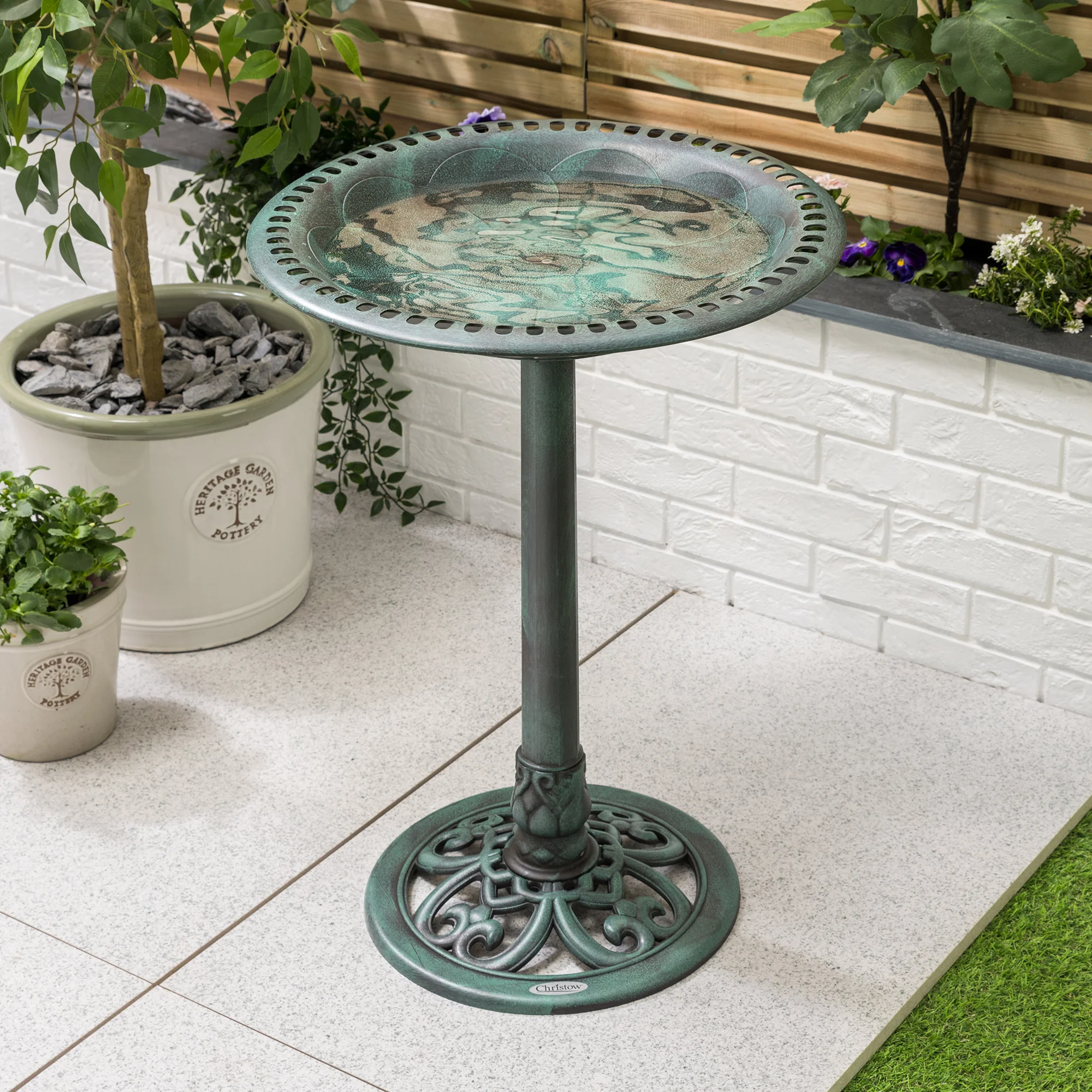 Resin Rustic Bird Bath - Image 5