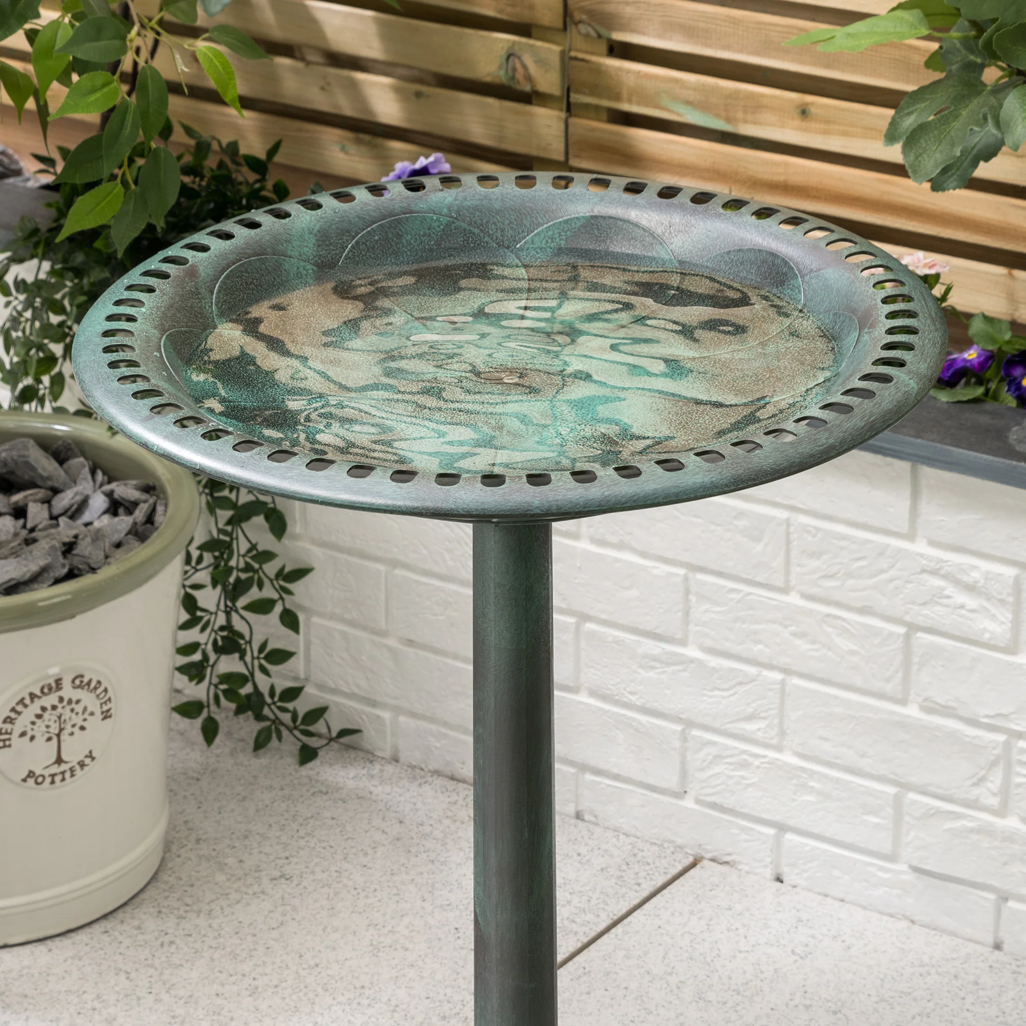Resin Rustic Bird Bath - Image 7