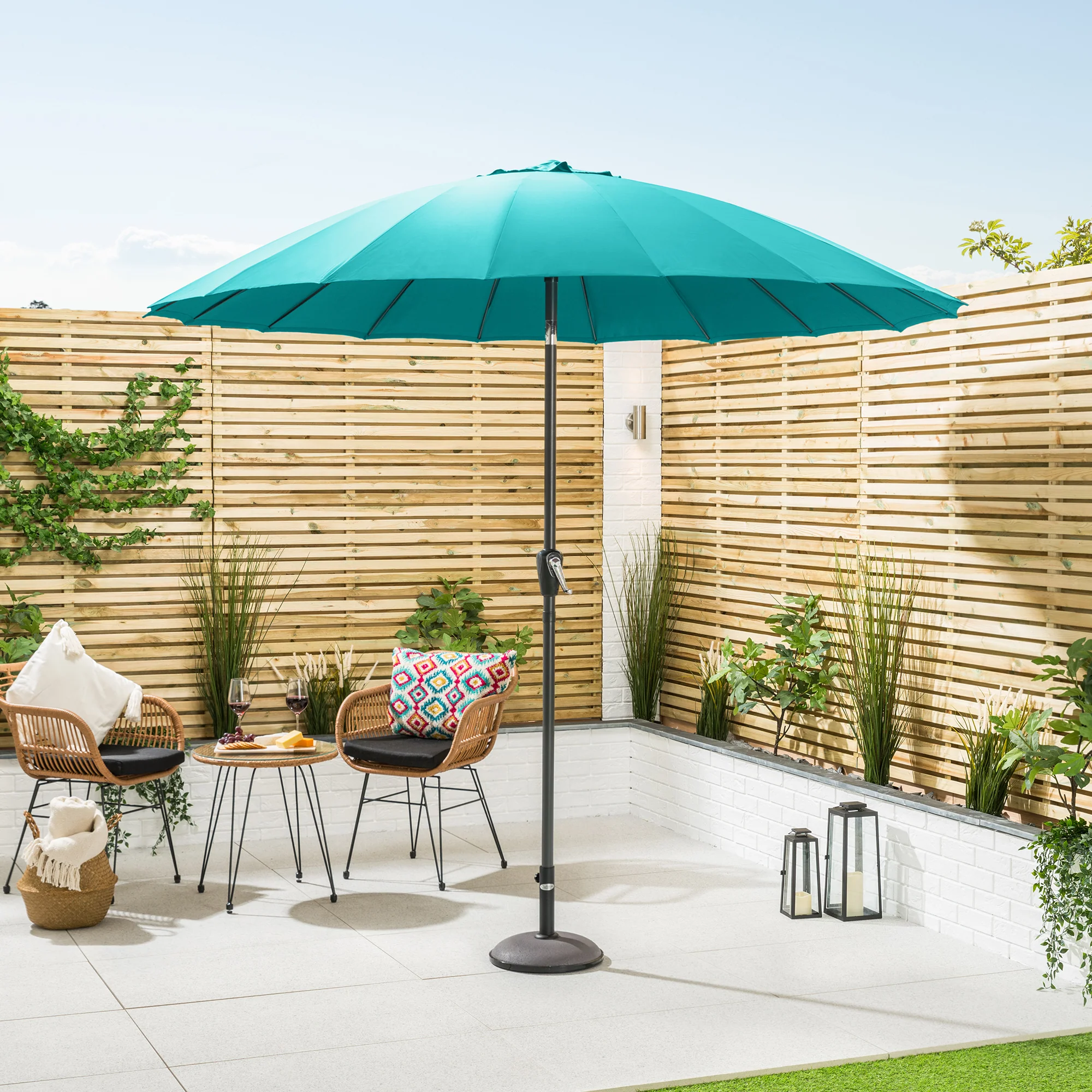 Shanghai Parasol with Tilt – 2.6m - Image 10