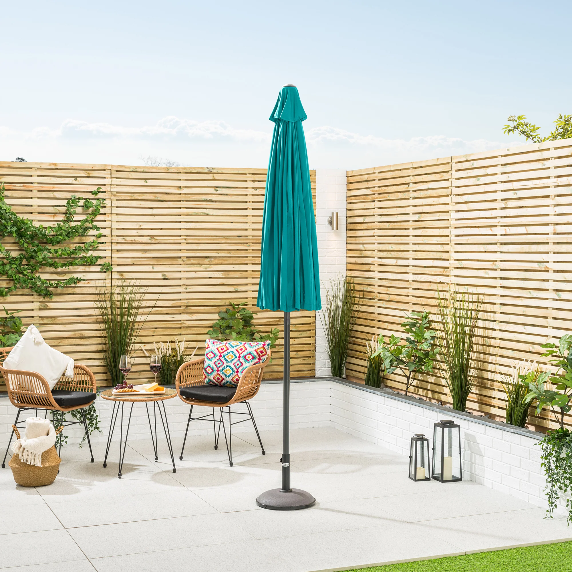 Shanghai Parasol with Tilt – 2.6m - Image 12