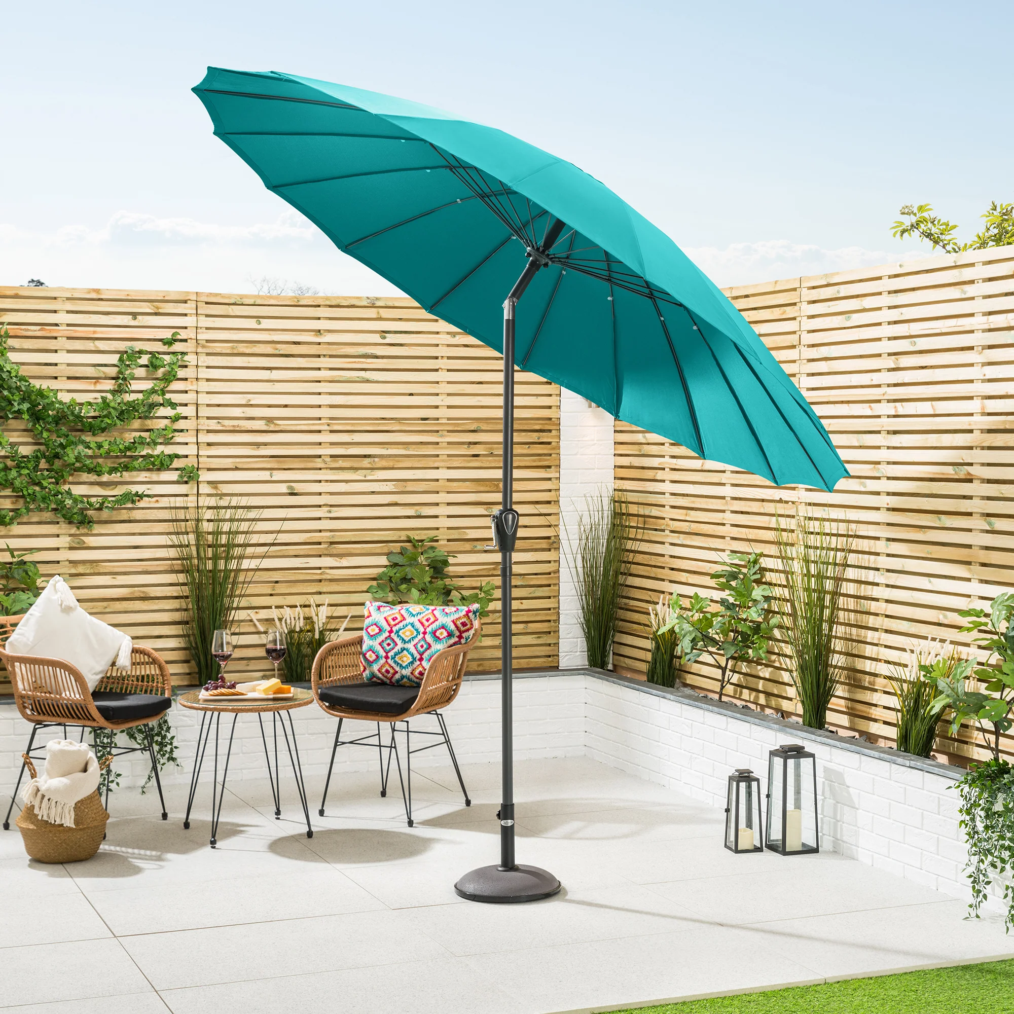 Shanghai Parasol with Tilt – 2.6m - Image 9